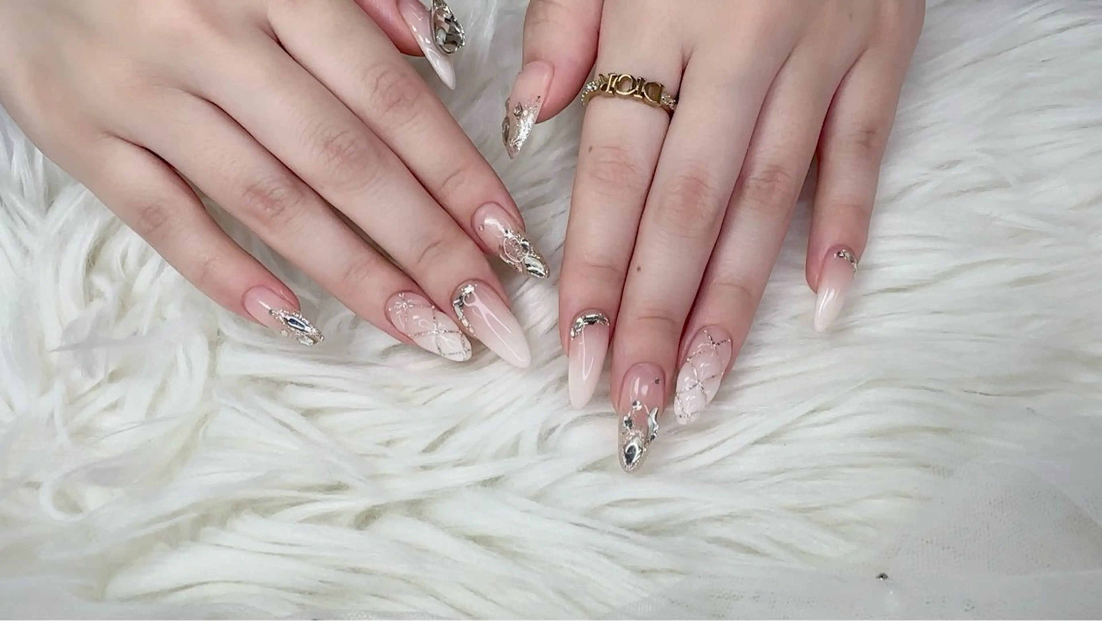 ネイル R salonのネイルデザイン