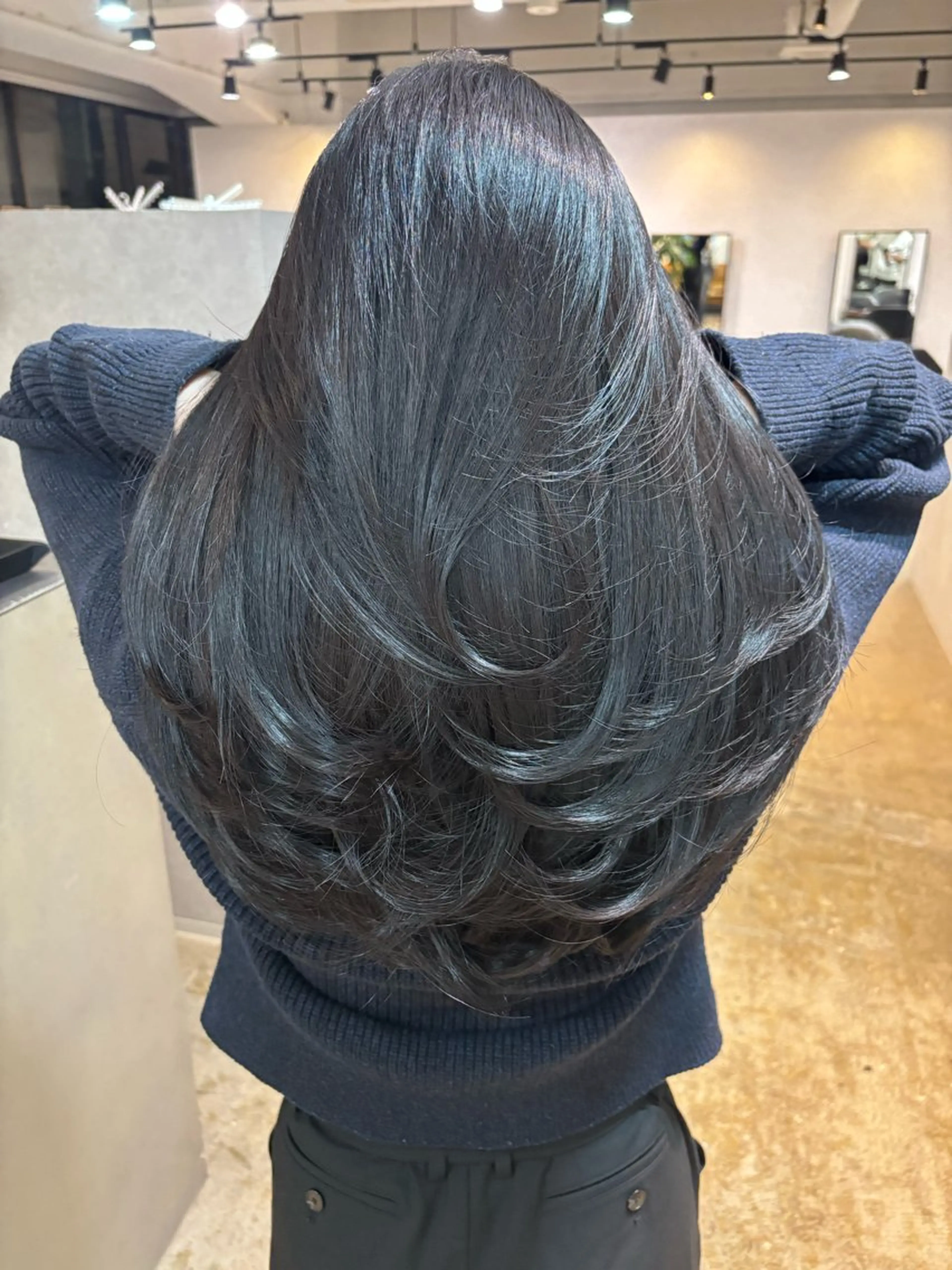 セミロング 心斎橋/海外レイヤー 募集中三好玲奈のヘアスタイル