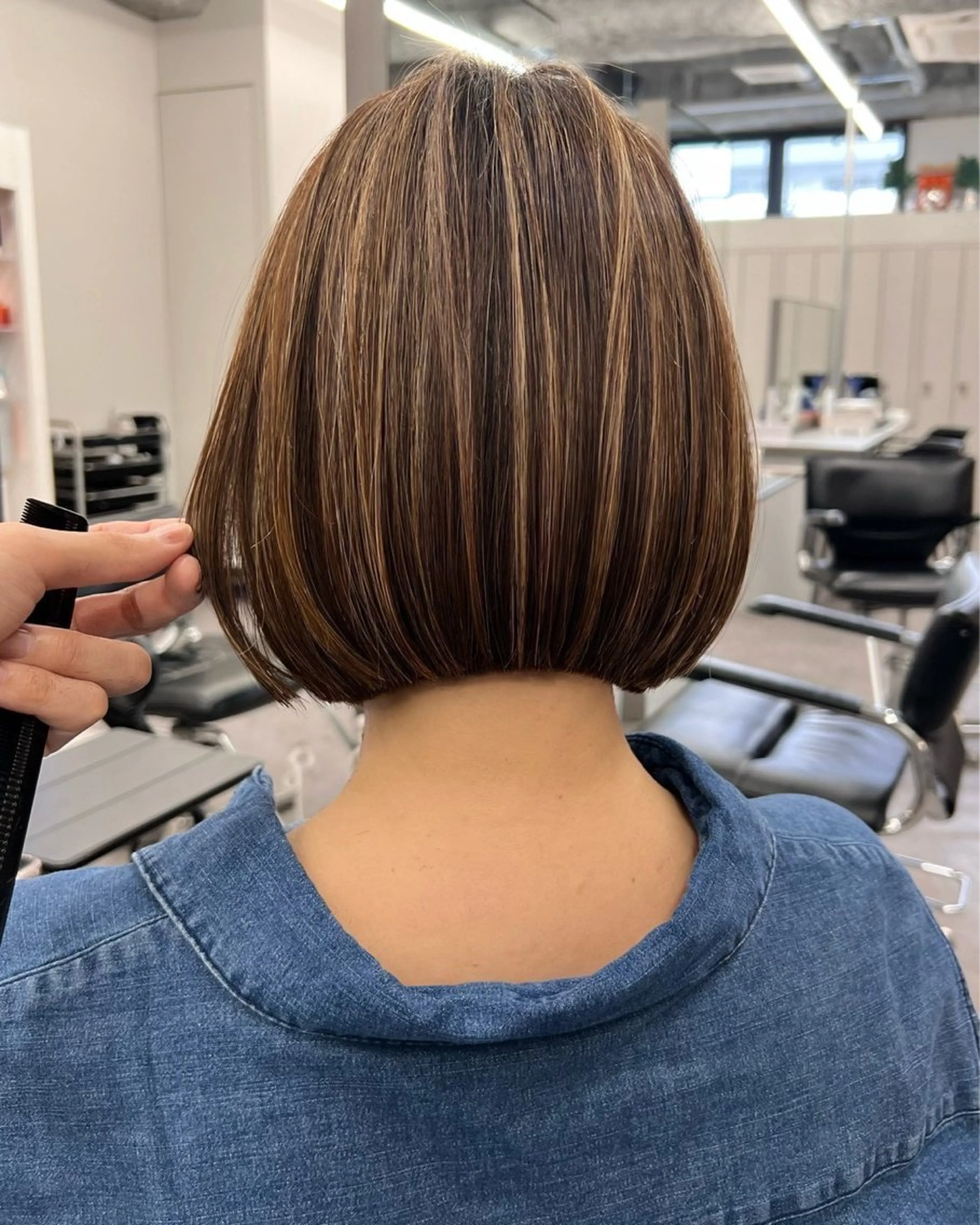 ショート カット ヘアカラー トリートメント 市毛 結菜のヘアスタイル