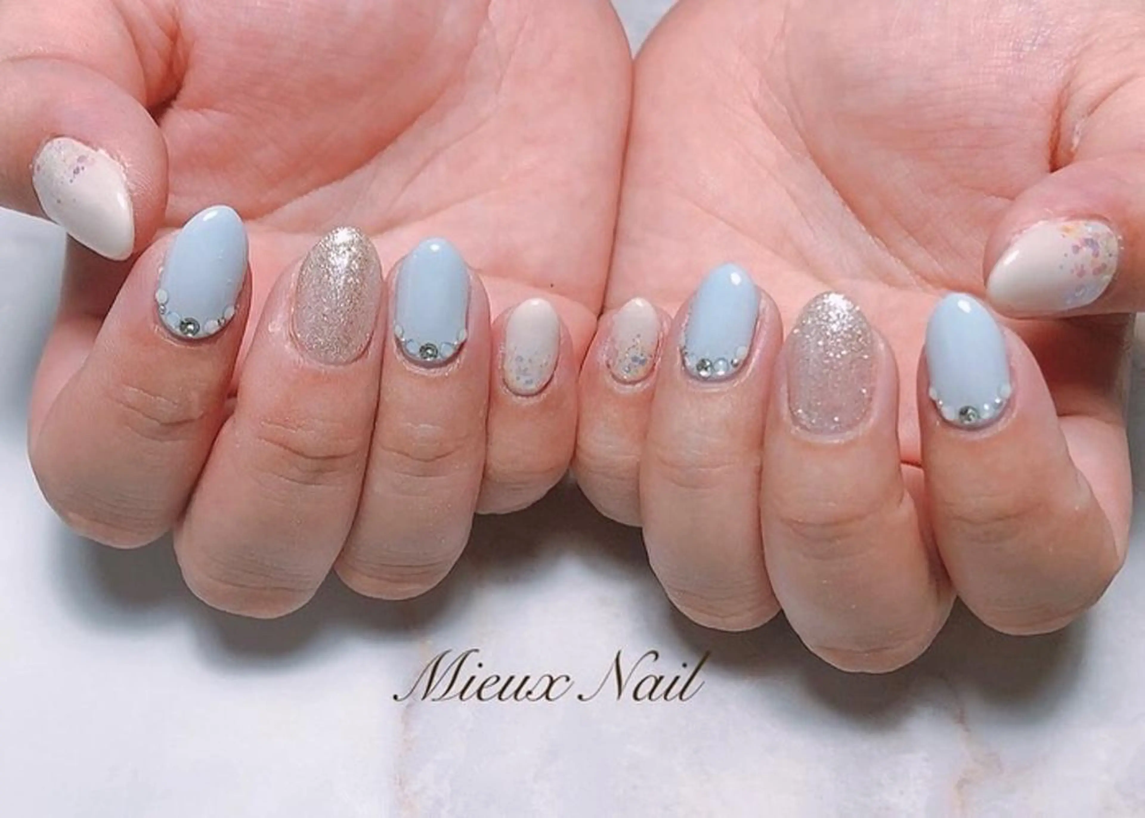 ネイル ブルー ジェルネイル オフィスネイル ワンカラーネイル パラジェル 市川 麻衣子のネイルデザイン