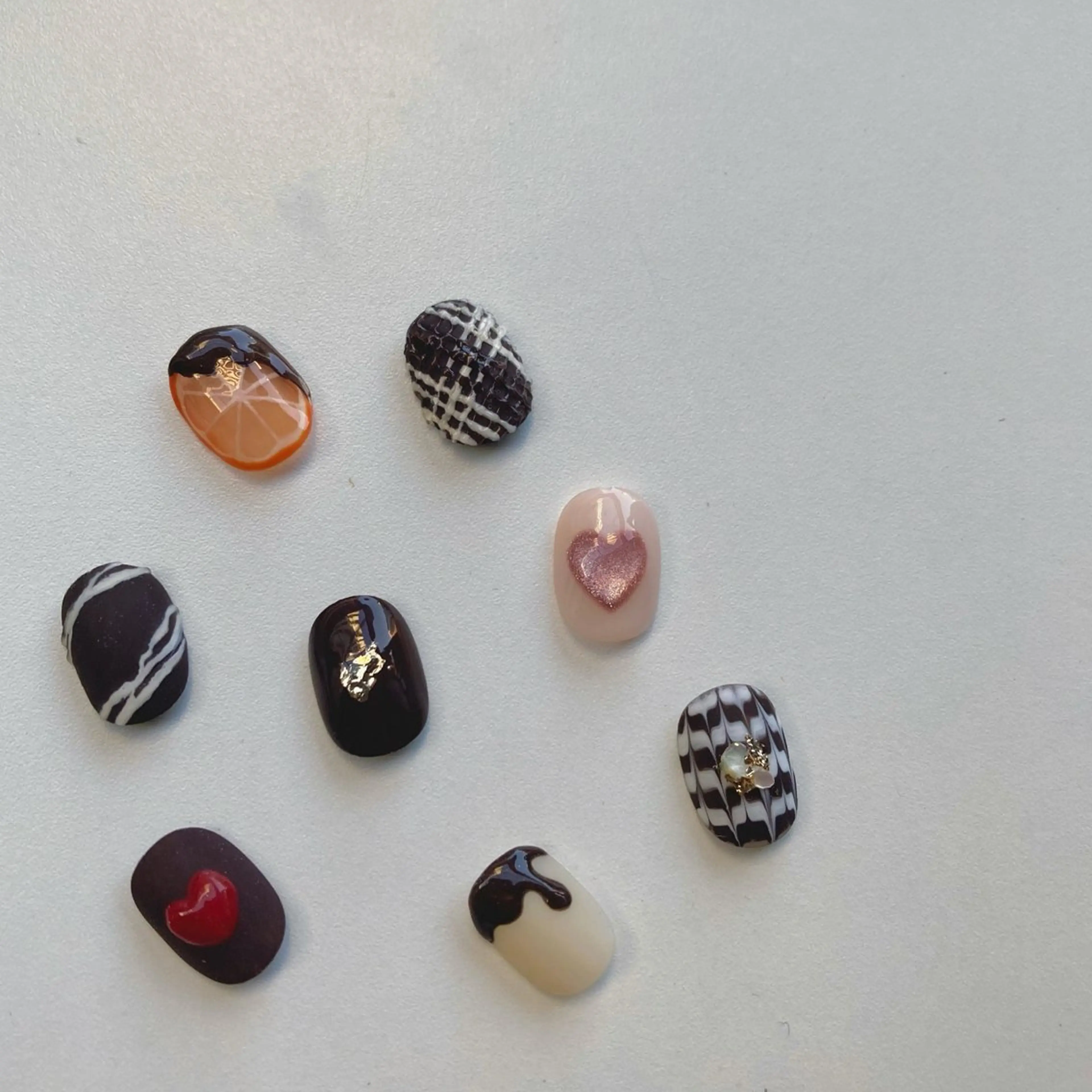 ネイル バレンタイン SecondMW _nail 　川連のネイルデザイン