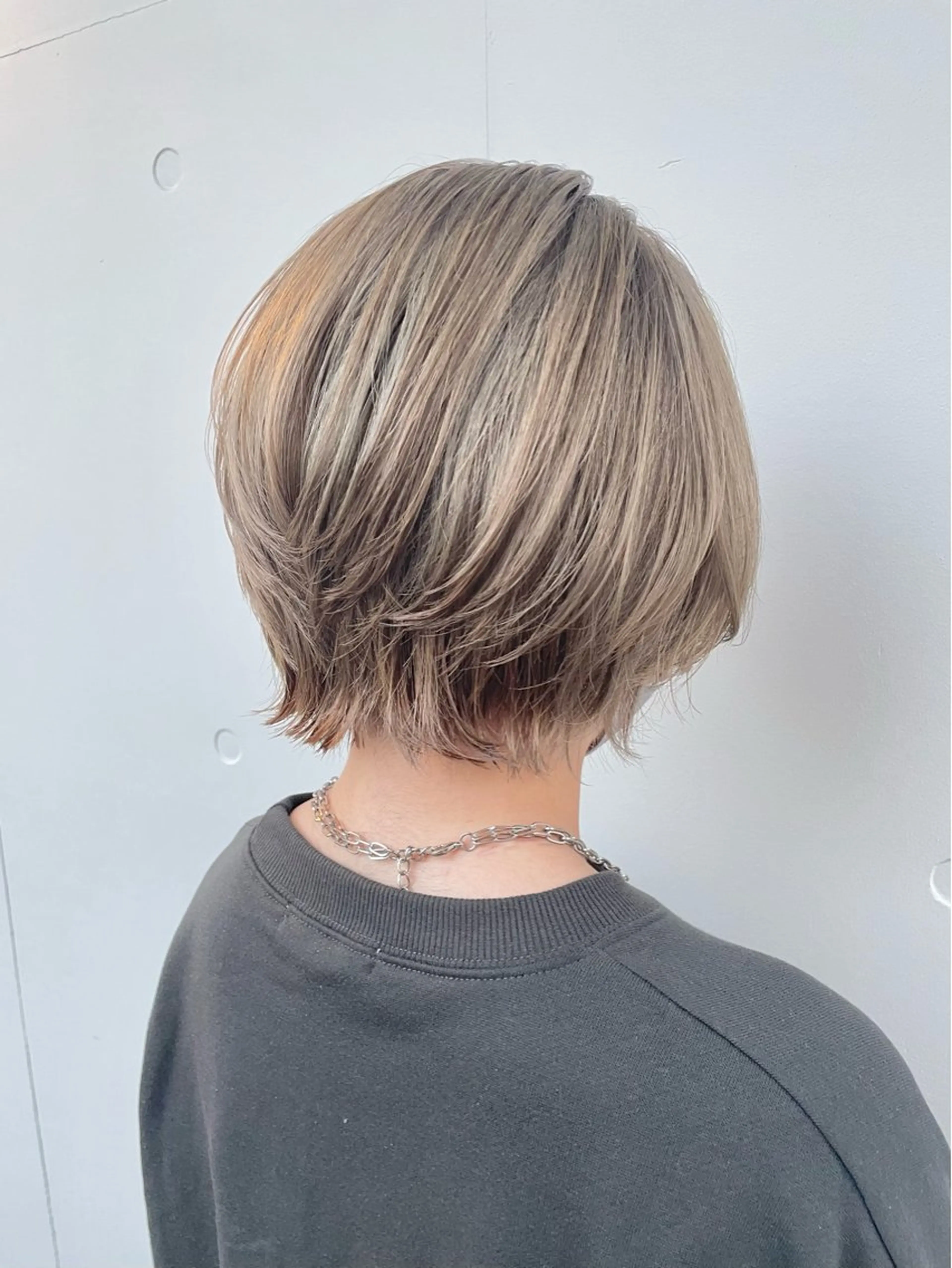 ショート ボブ 髪質改善 韓国風ヘア トリートメント ウルフカット カット ヘアカラー トリートメント もにか🌞原宿/渋谷 🌝ブリーチカラーのヘアスタイル