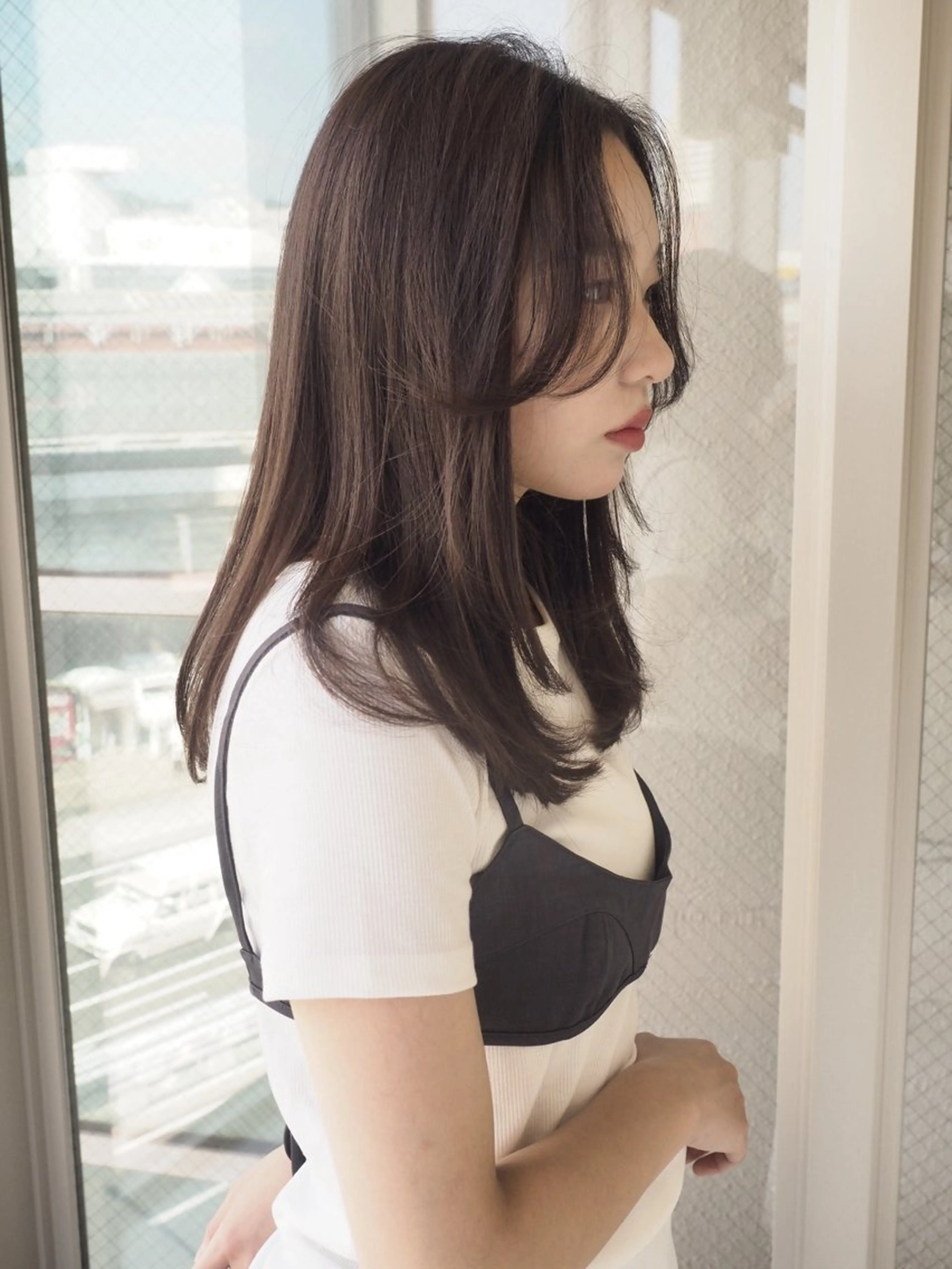 ミディアム カラー ブラウンカラー ダークブラウン くびれヘア レイヤーカット カット ヘアカラー トリートメント ボブ・レイヤーカット 吉敷航一のヘアスタイル