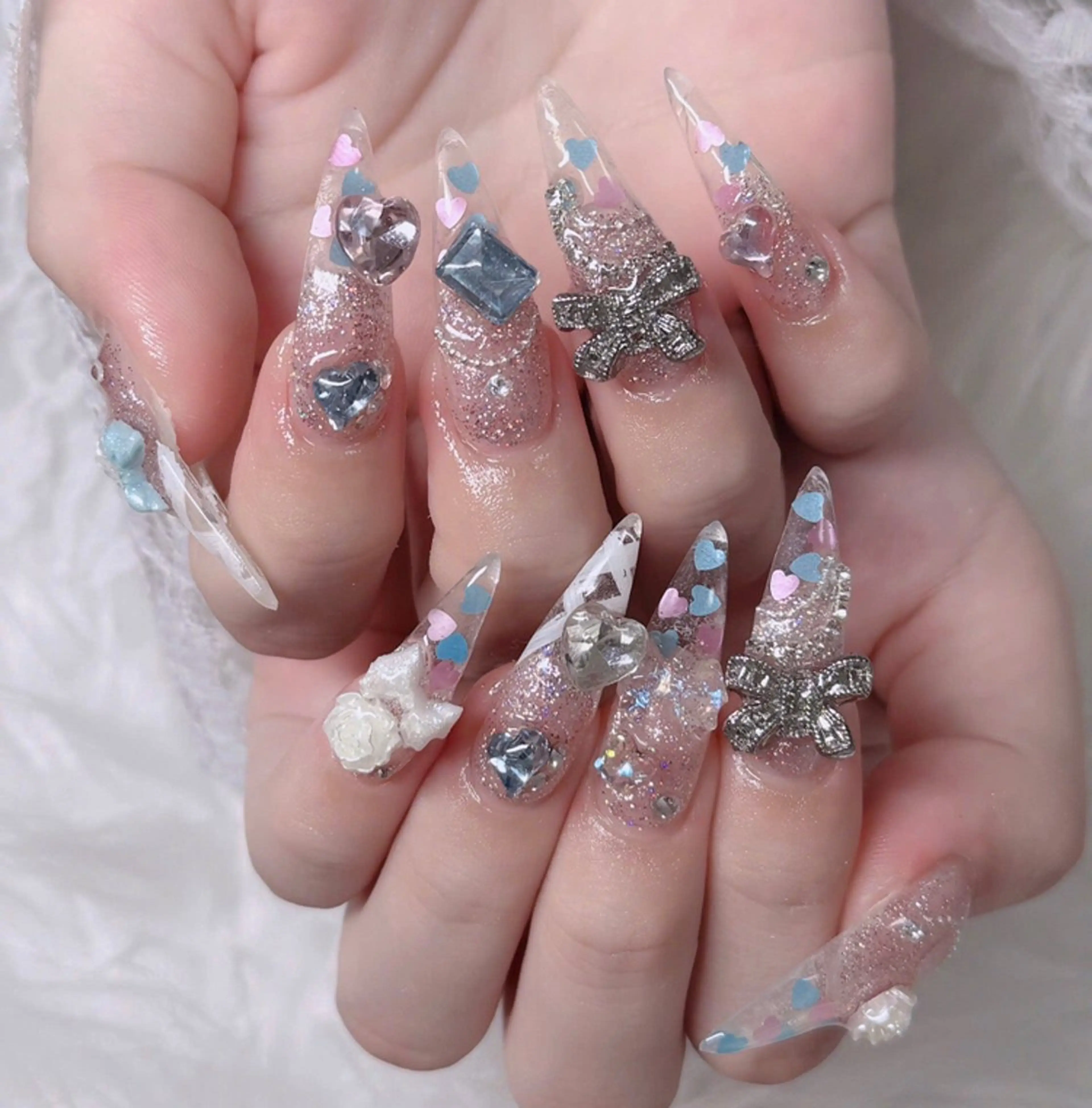 ネイル フレンチネイル ジェルネイル ハロウィン キラキラネイル 韓国ネイル ハンドネイル H.baby Nail Salonのネイルデザイン