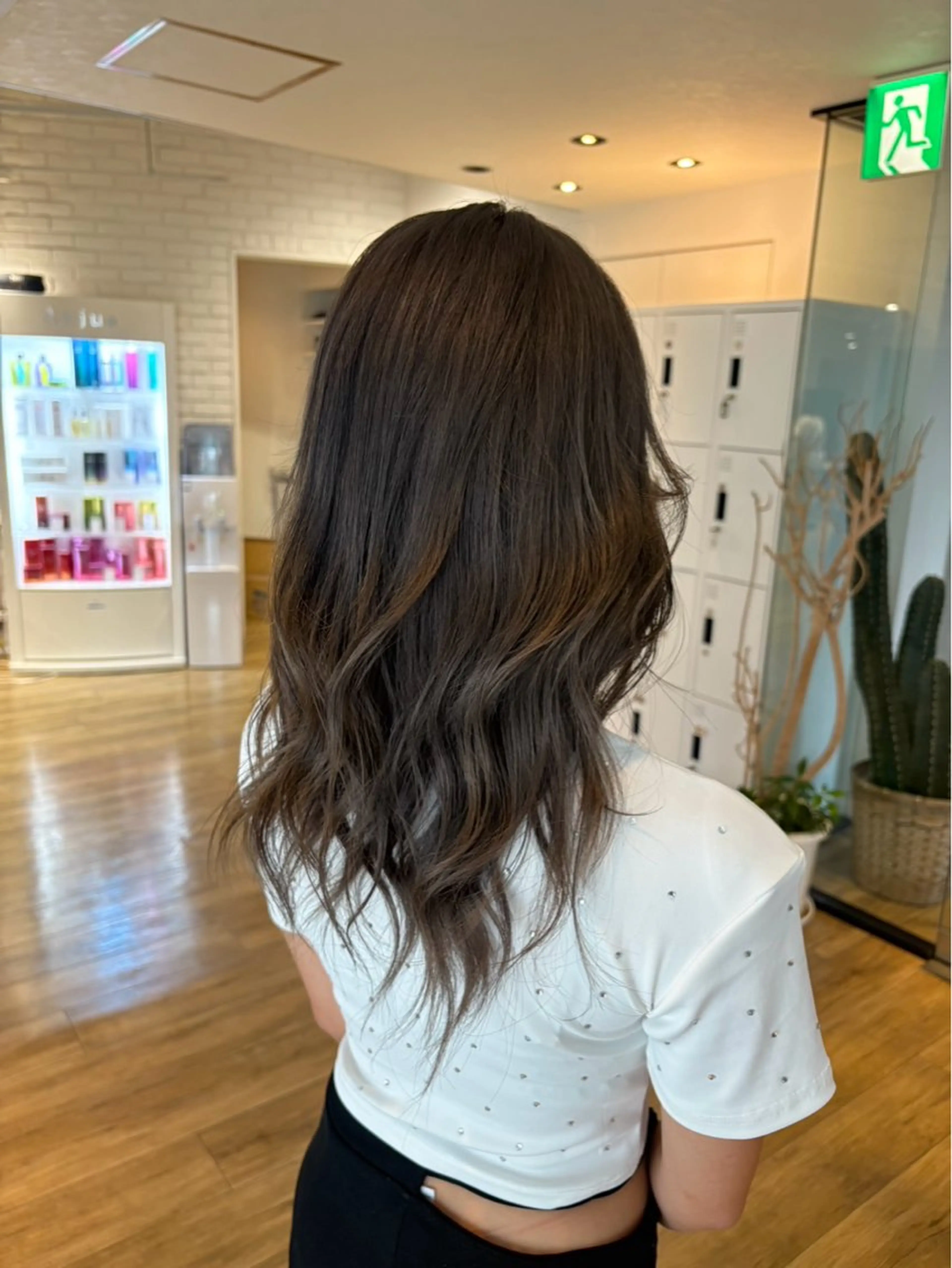 ロング ヘアカラー 川畑 心子のヘアスタイル