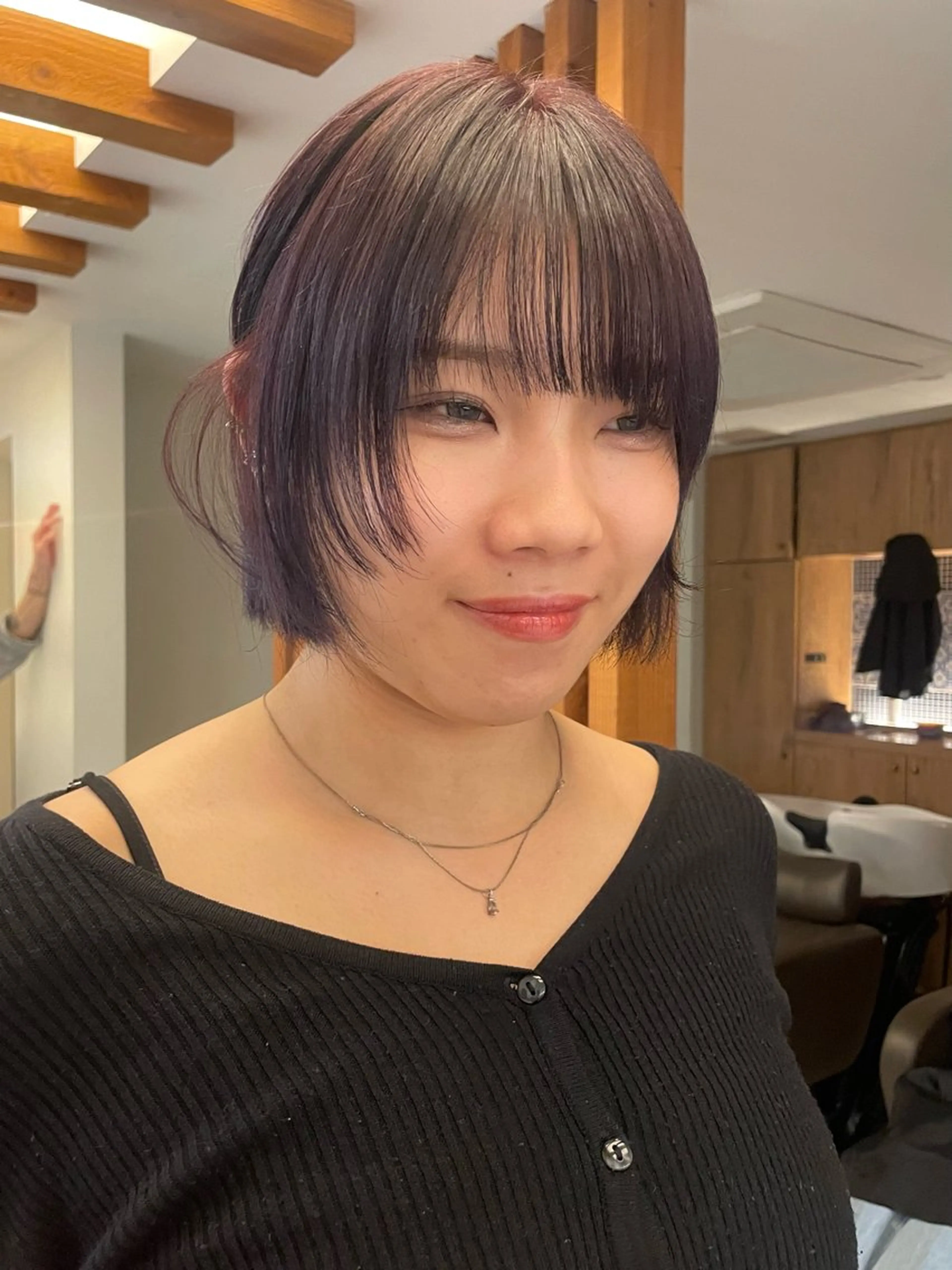 ショート カラー ブリーチ ラベンダーカラー ヘアカラー トリートメント リカ/ハイトーン ・オリーブ🍀のヘアスタイル