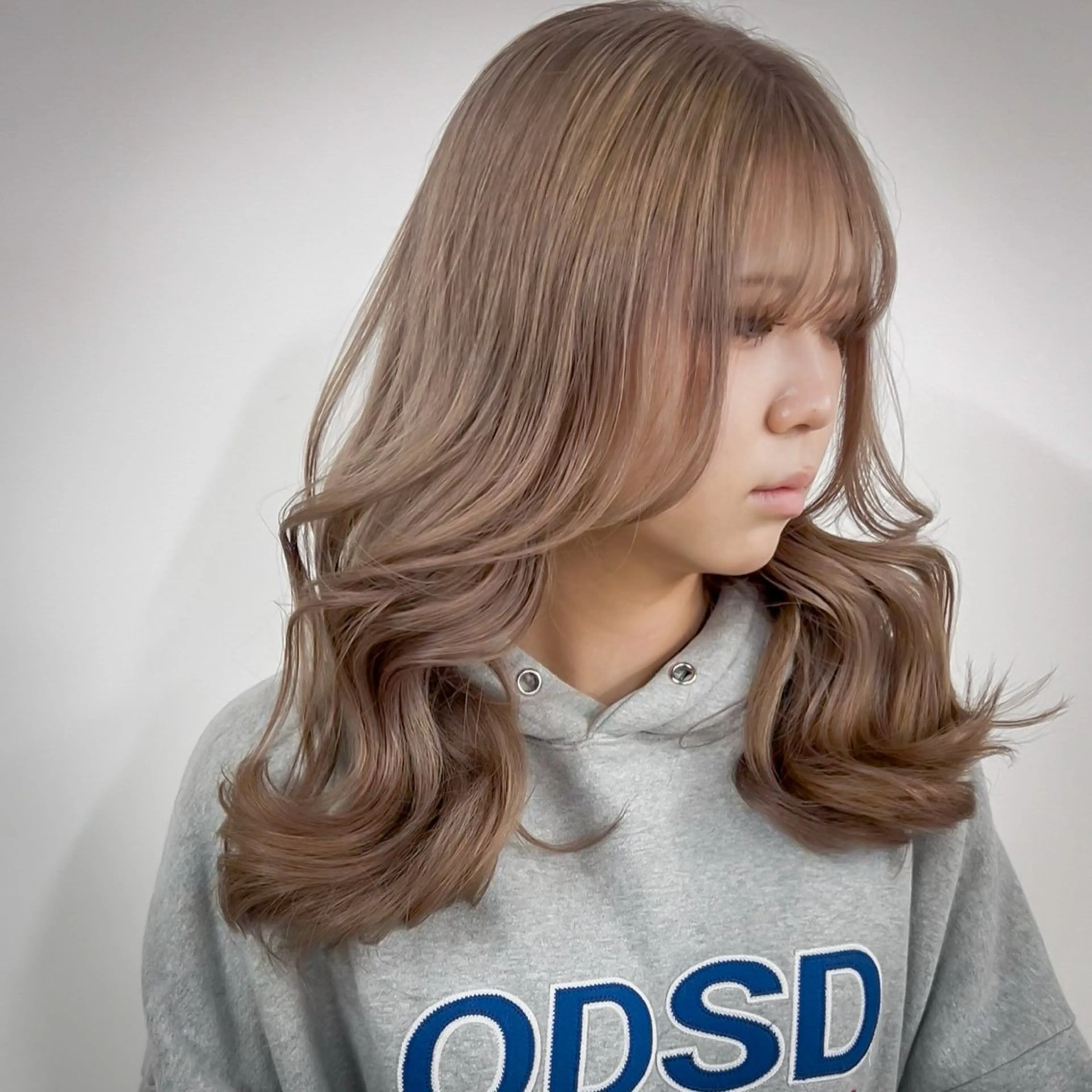 ロング カラー ベージュカラー 🥇近藤 恭輔🥇 Recharme新保のヘアスタイル