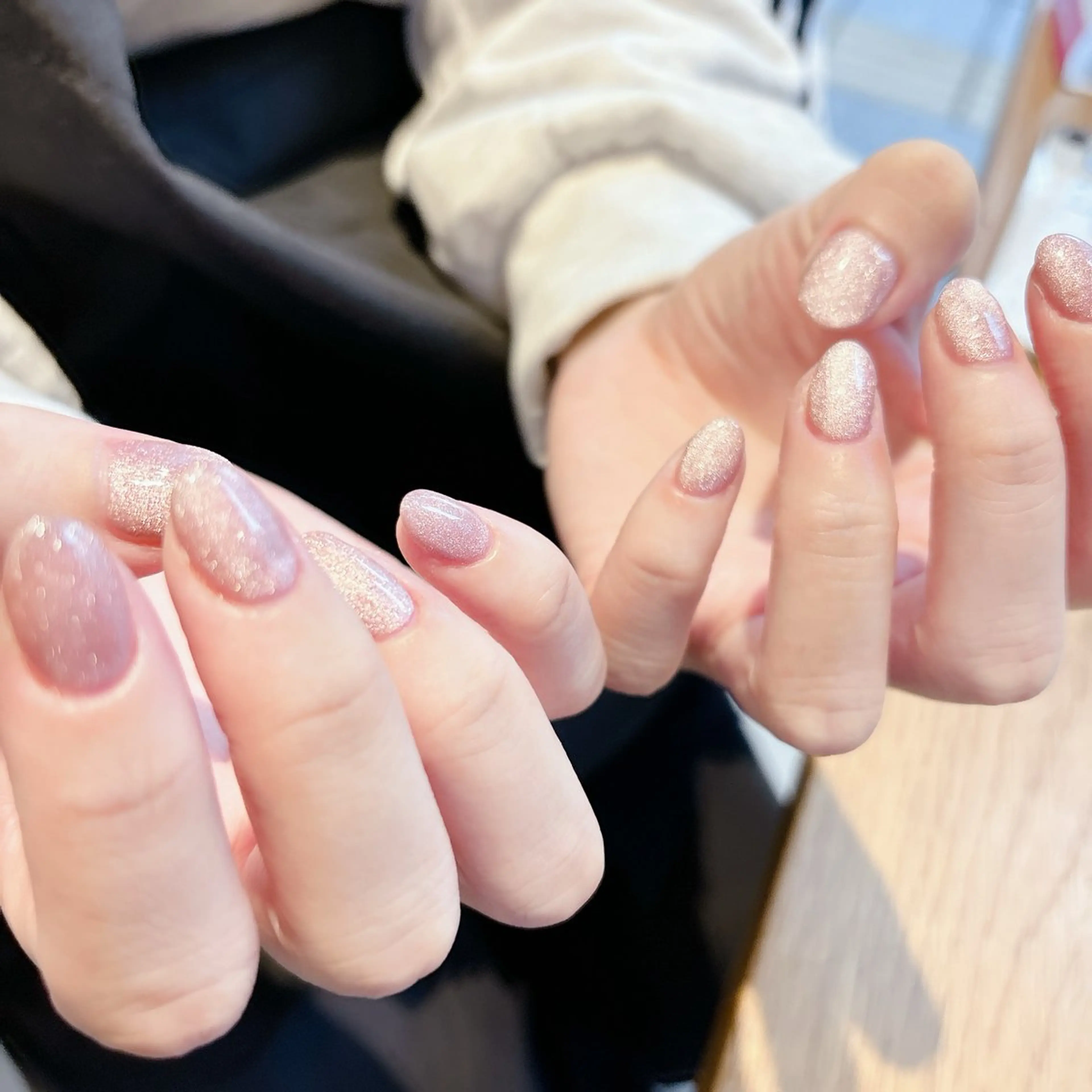 ネイル マグネットネイル ピンク 関谷 真登佳のネイルデザイン