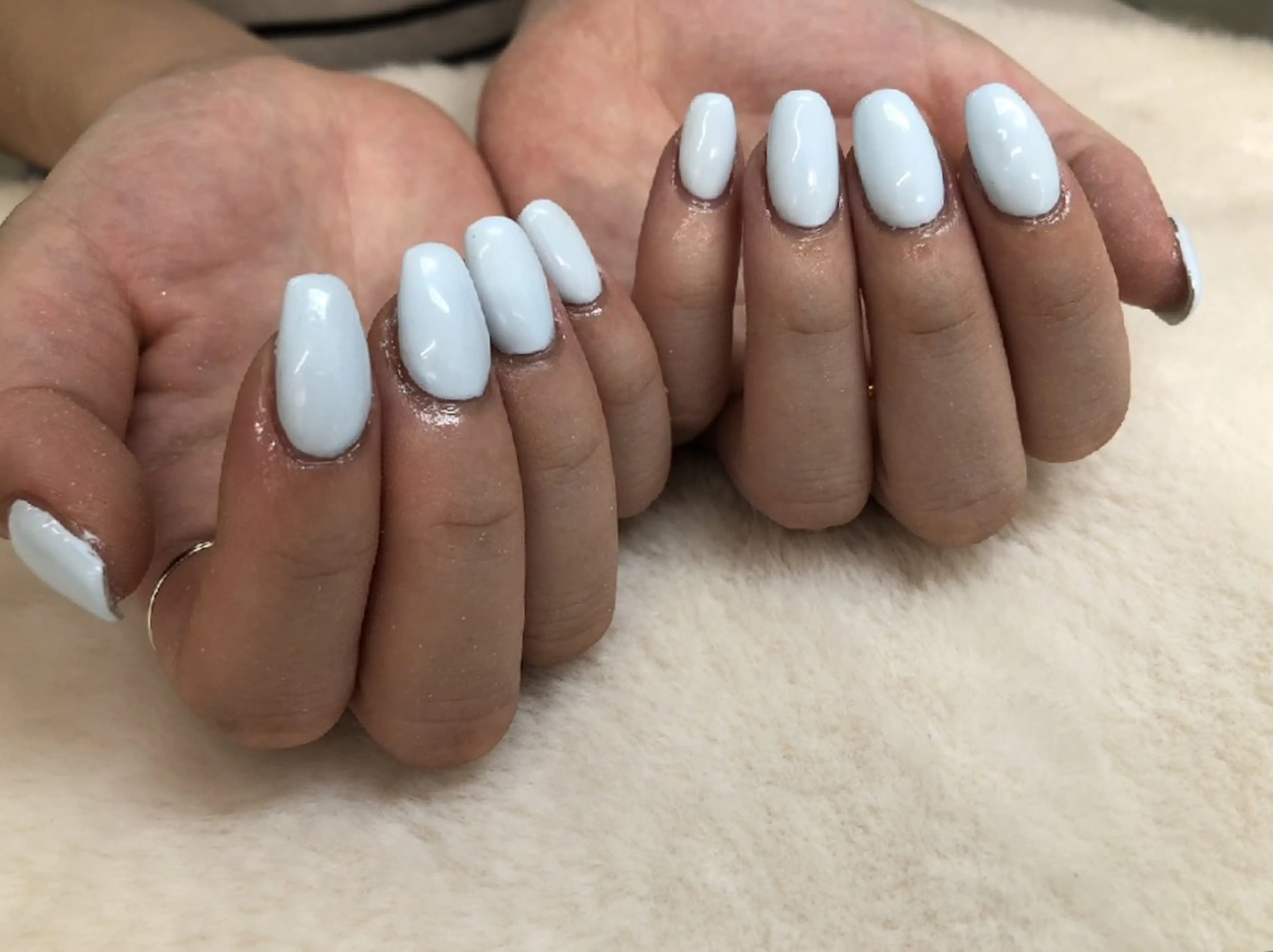 ネイル ジェルネイル 水色 ワンカラーネイル パラジェル ハンドネイル ハンドケア 心斎橋Salon Epokkuのネイルデザイン