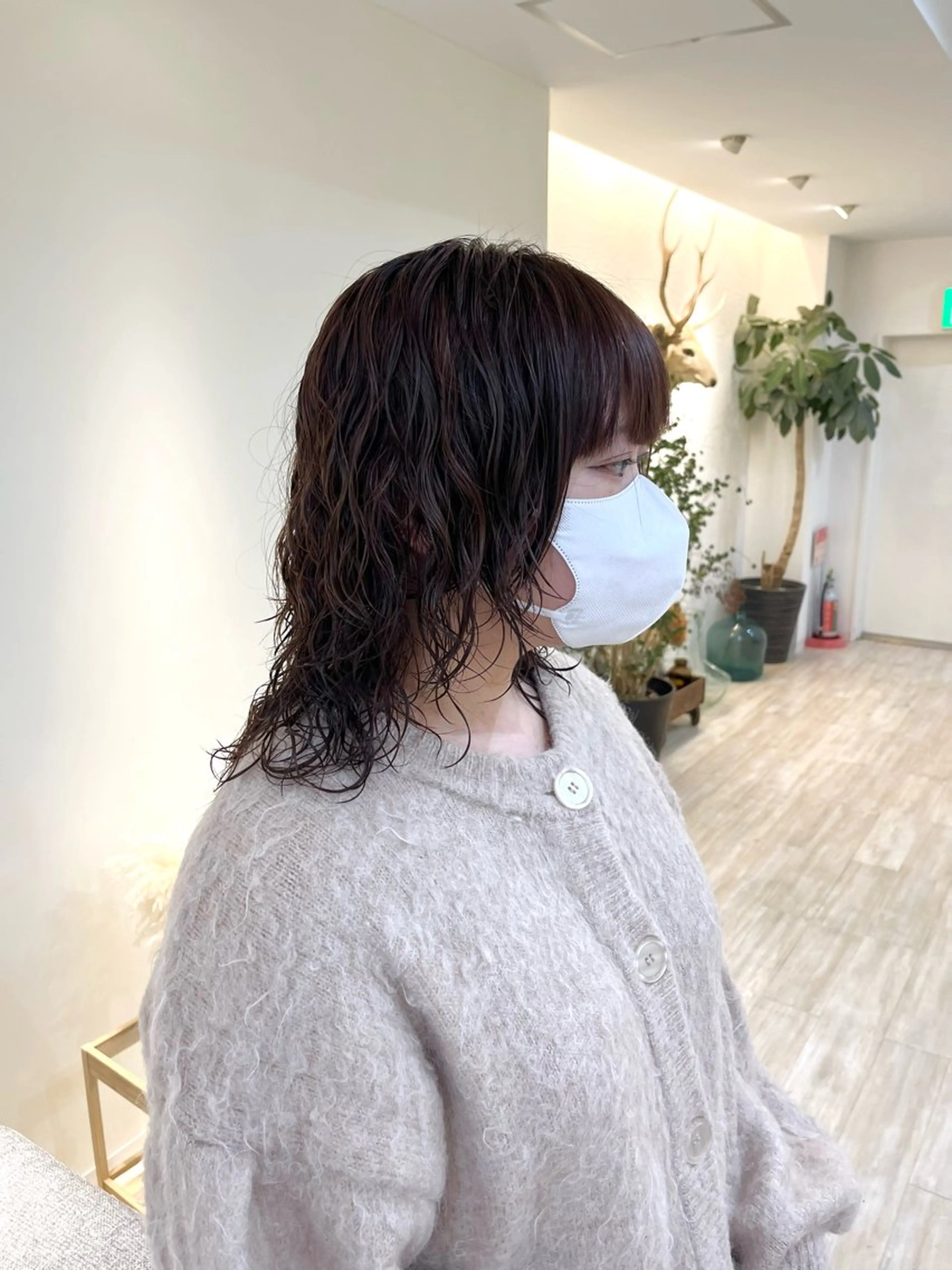 ミディアム パーマ ミディアムパーマ カット ヘアカラー パーマ つぼみ/パーマ ／レイヤー／ボブのヘアスタイル