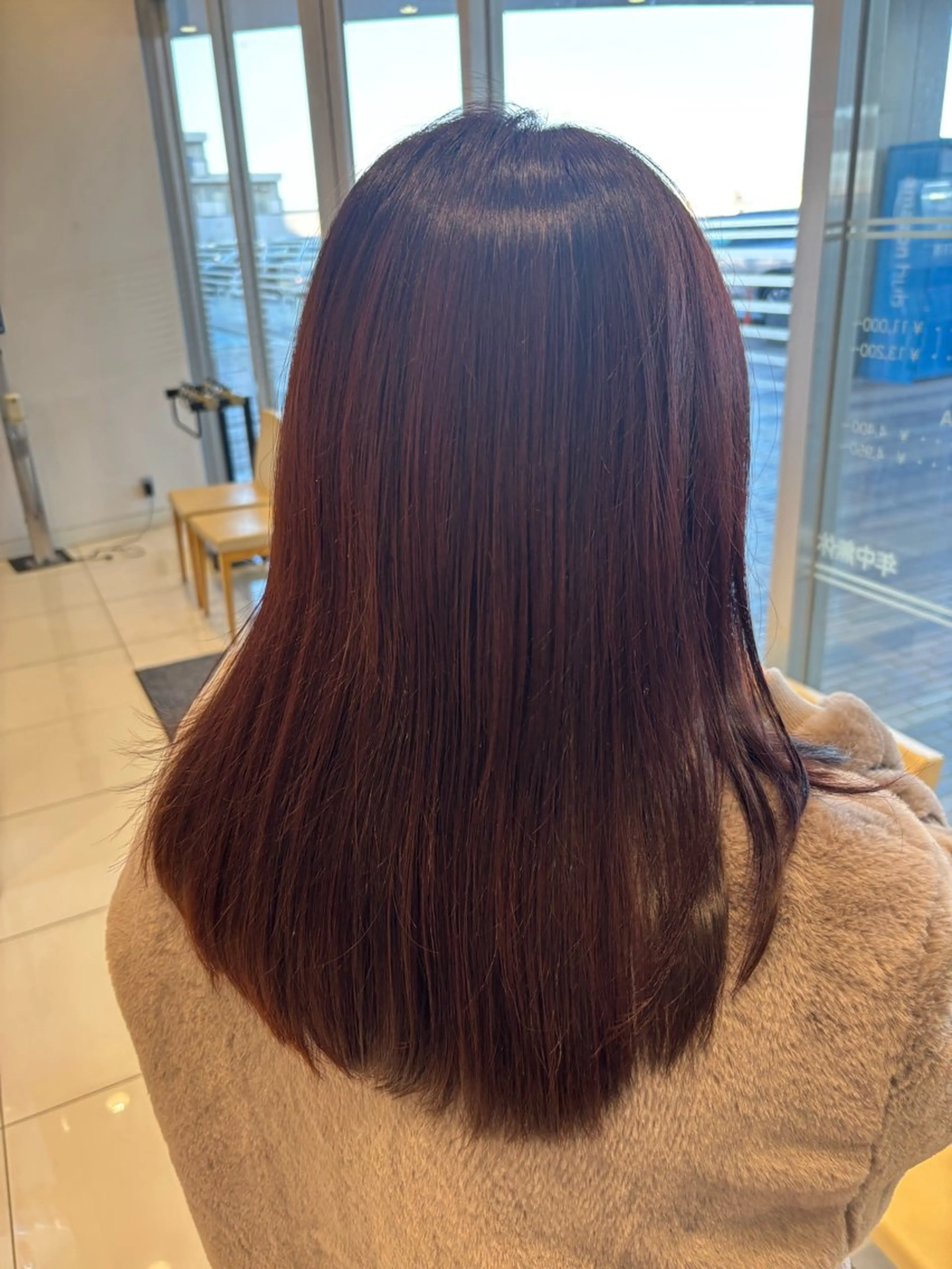 セミロング カラー まとまりの良い髪に✨ AOI🩷のヘアスタイル