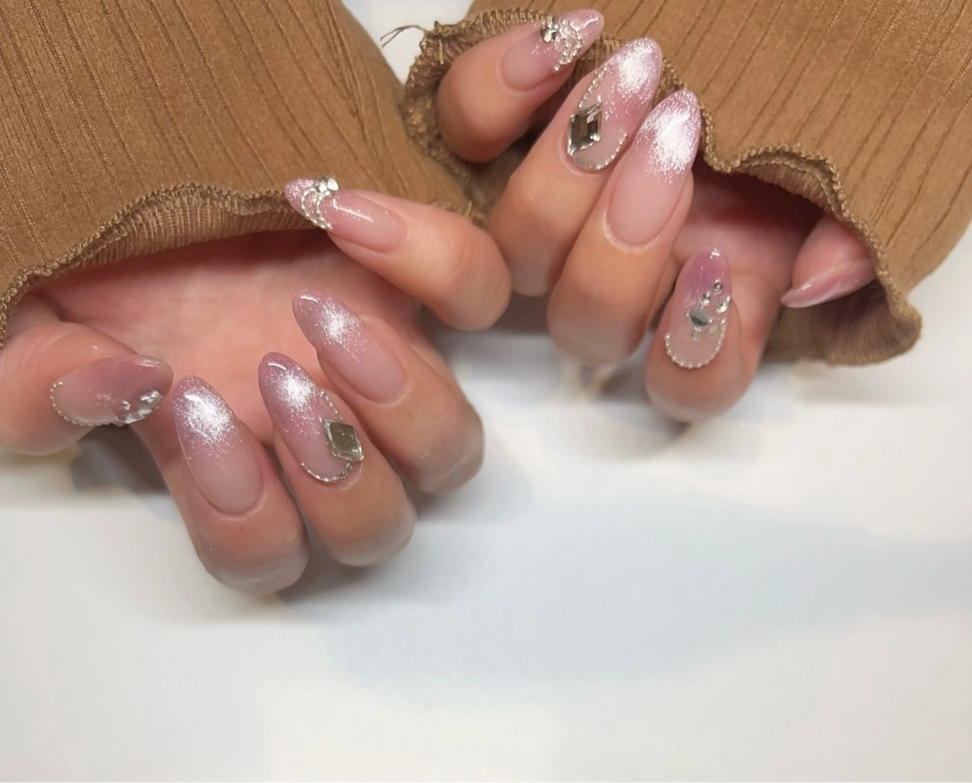 ネイル ハンドネイル Ravi【胡町】 伊藤のネイルデザイン