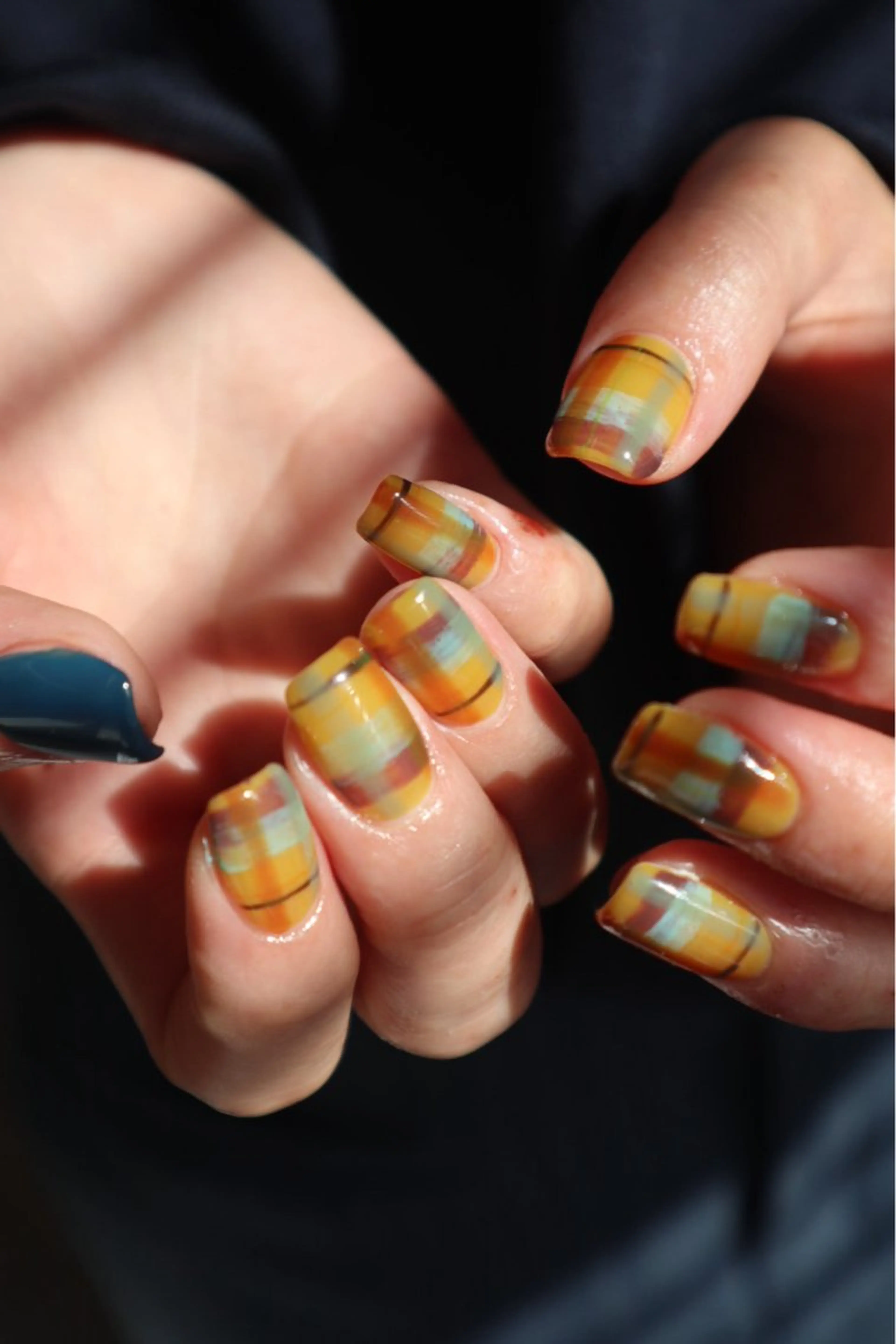 ネイル ハンドネイル sister mohawk所属・chika / nailのネイルデザイン