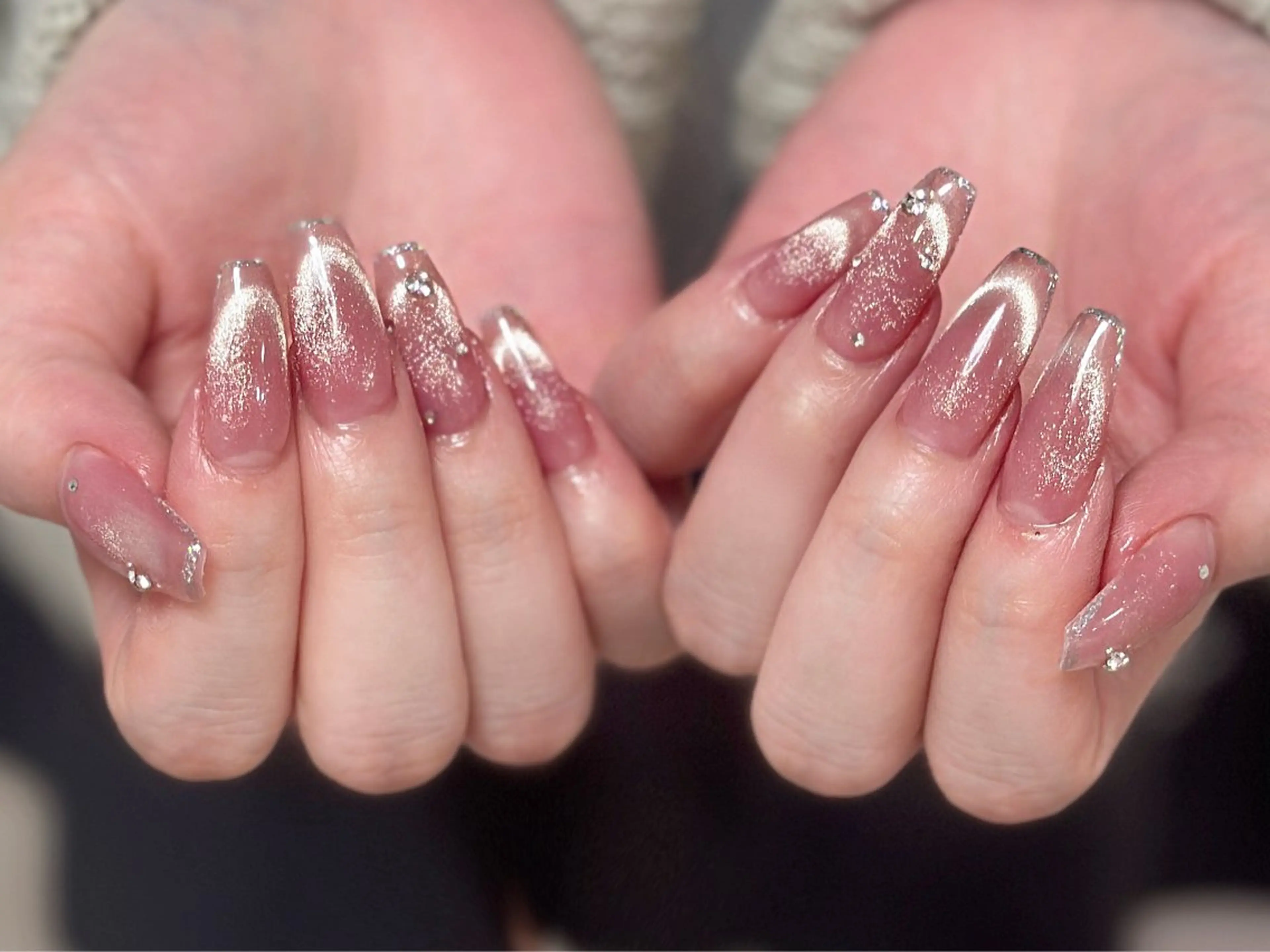 ネイル アートネイル オーロラネイル チークネイル フレンチネイル ガラスフレンチ 🎀YooLi Nail salonのネイルデザイン