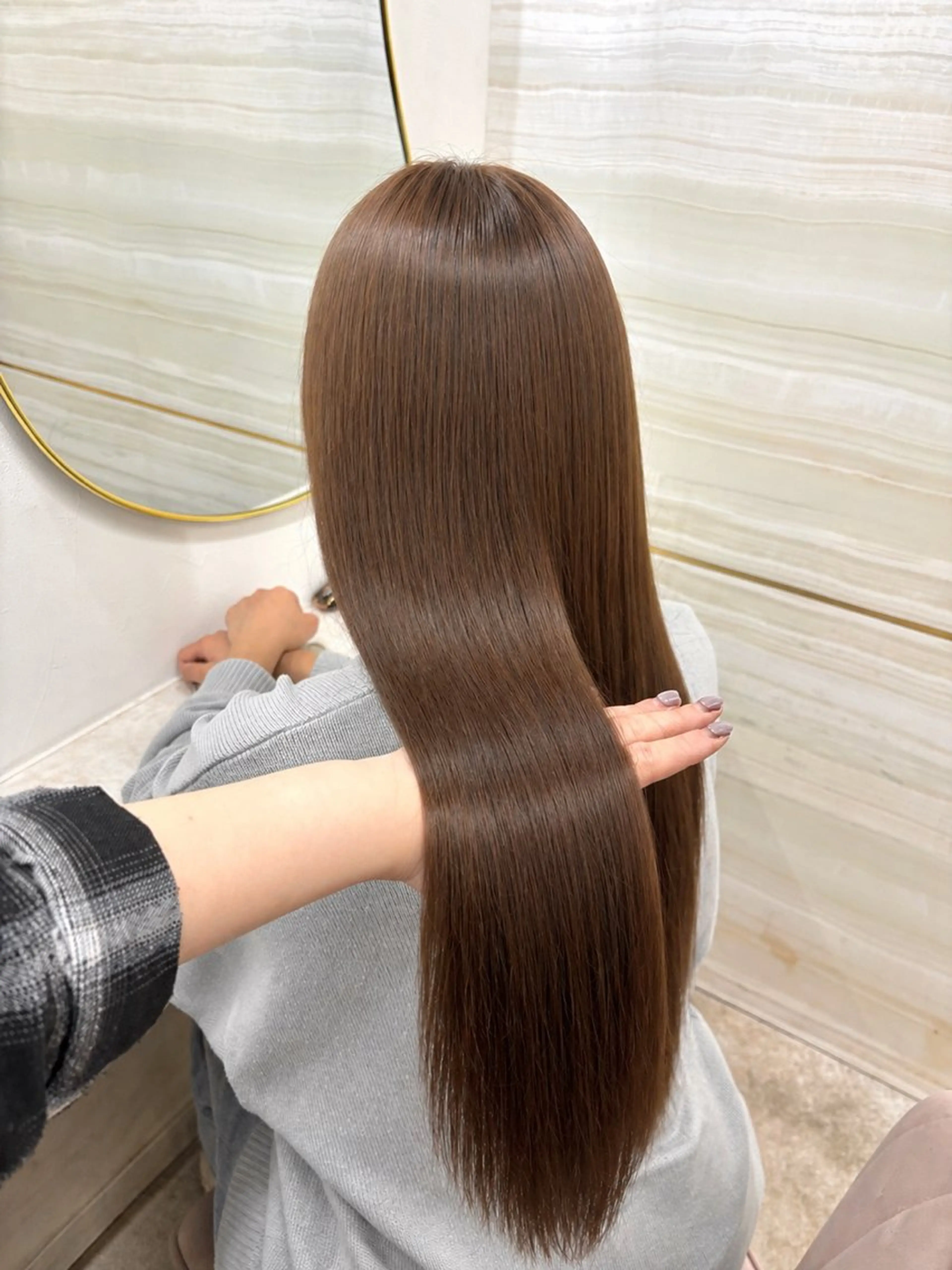 ロング カラー elu あやね 🤍🫧カラーモデルのヘアスタイル