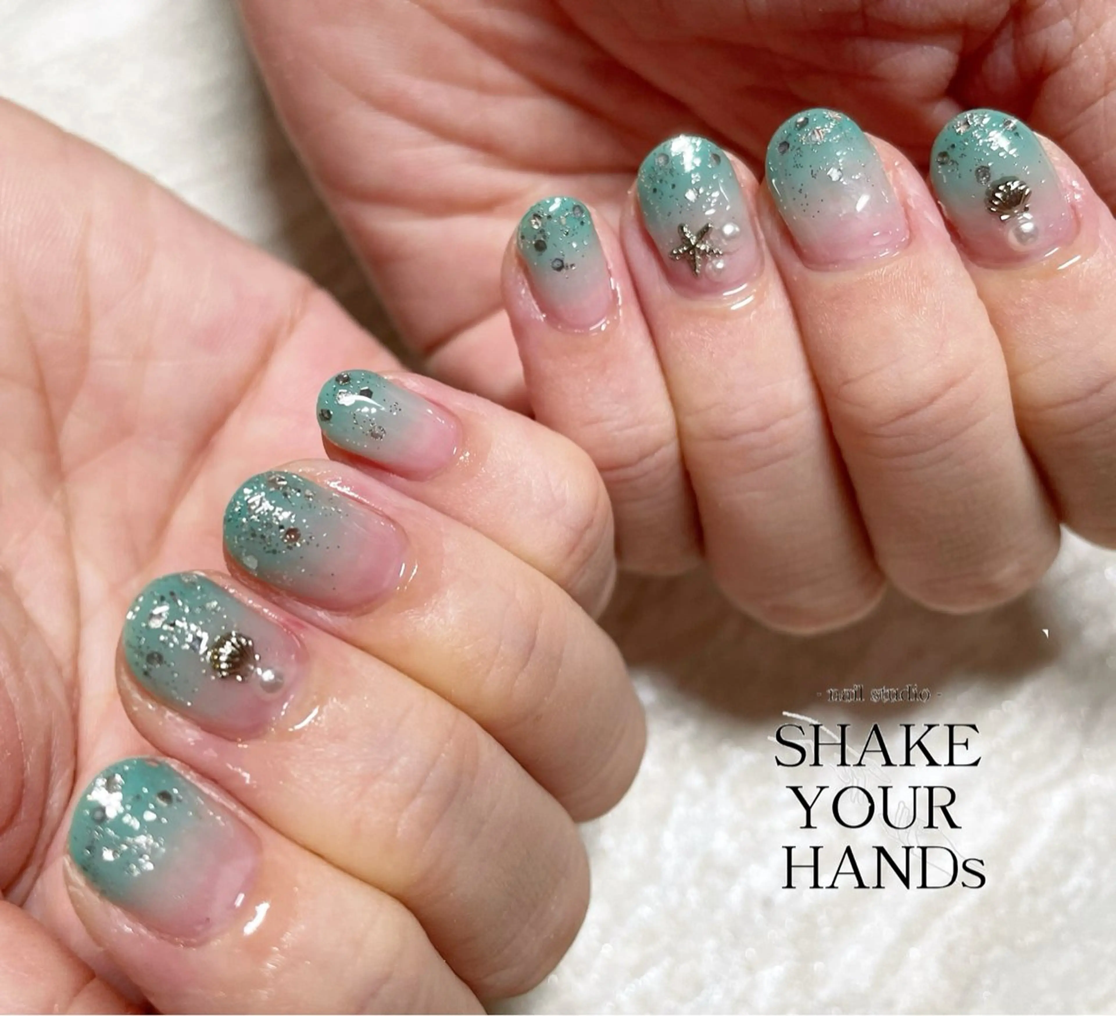 ネイル ネイルスタジオ シェイクユアハンズのネイルデザイン