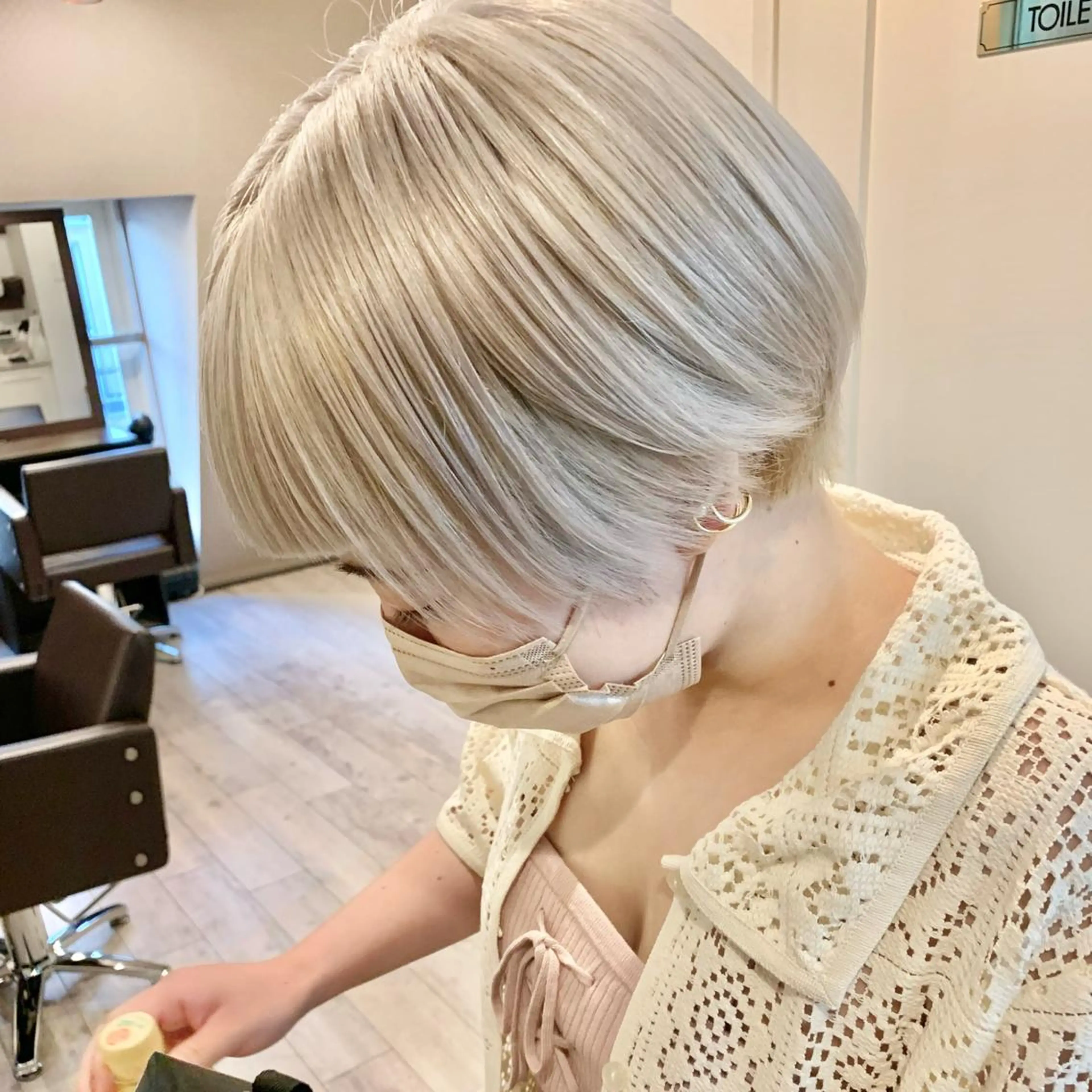 ショート カット ヘアカラー トリートメント 🍀ケアブリーチ カラー🍀坂井のヘアスタイル