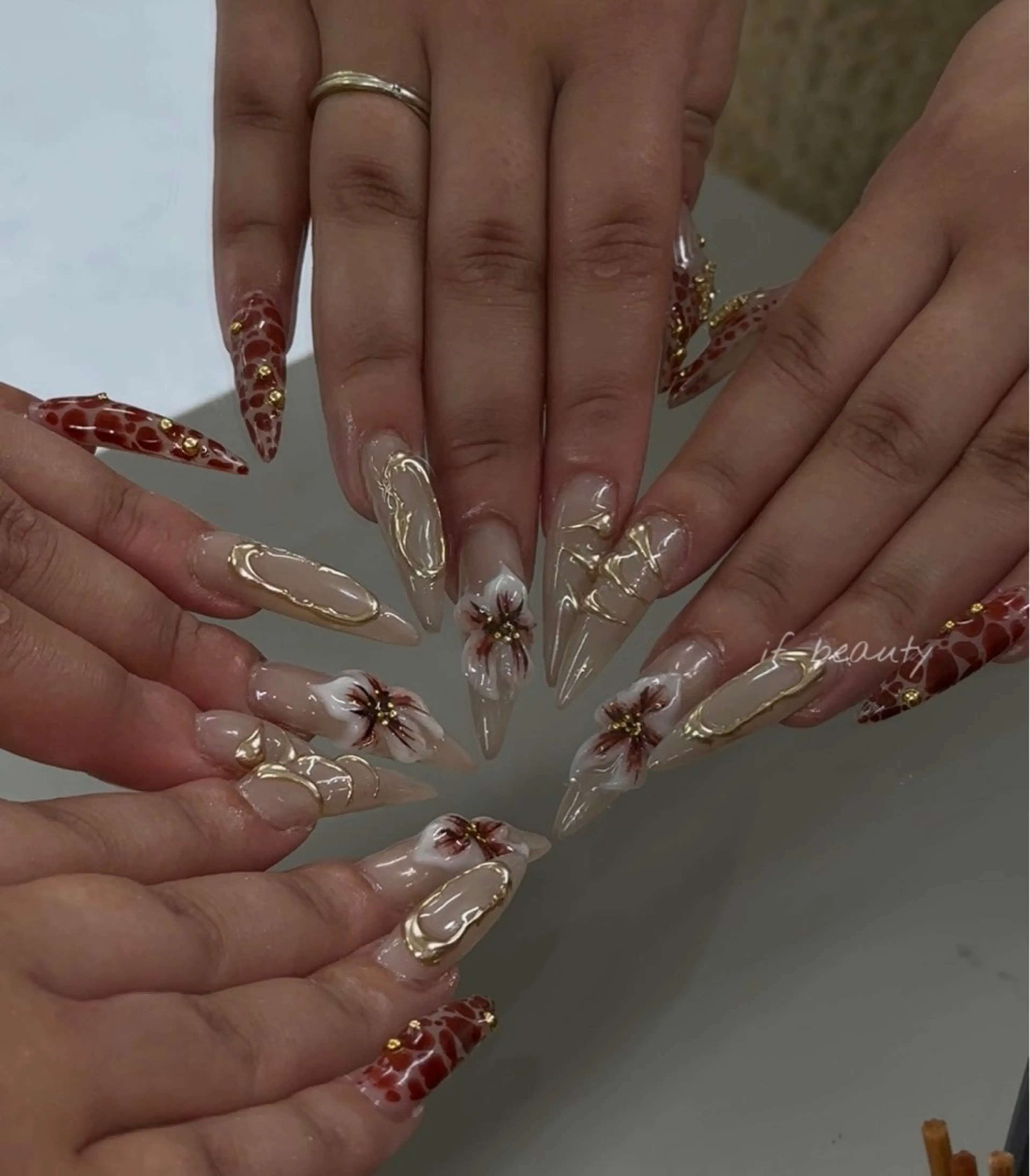 ネイル アートネイル ジェルネイル グラデーション パラジェル ワンホンネイル ハンドネイル if Hair＆Nail Salon所属・IKA /海外ネイル /個性派/ワンホンのネイルデザイン