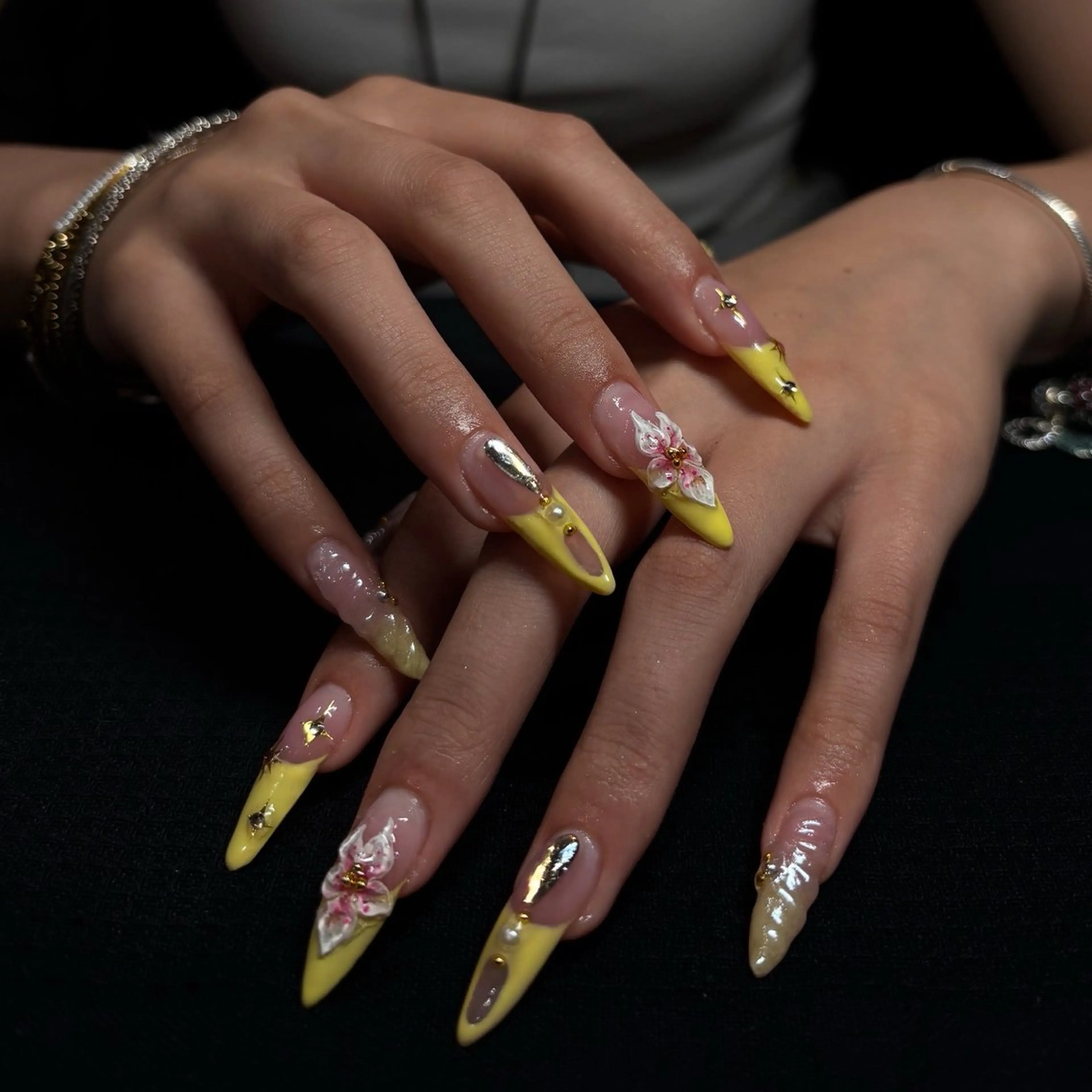 ネイル 梅澤 杏のネイルデザイン