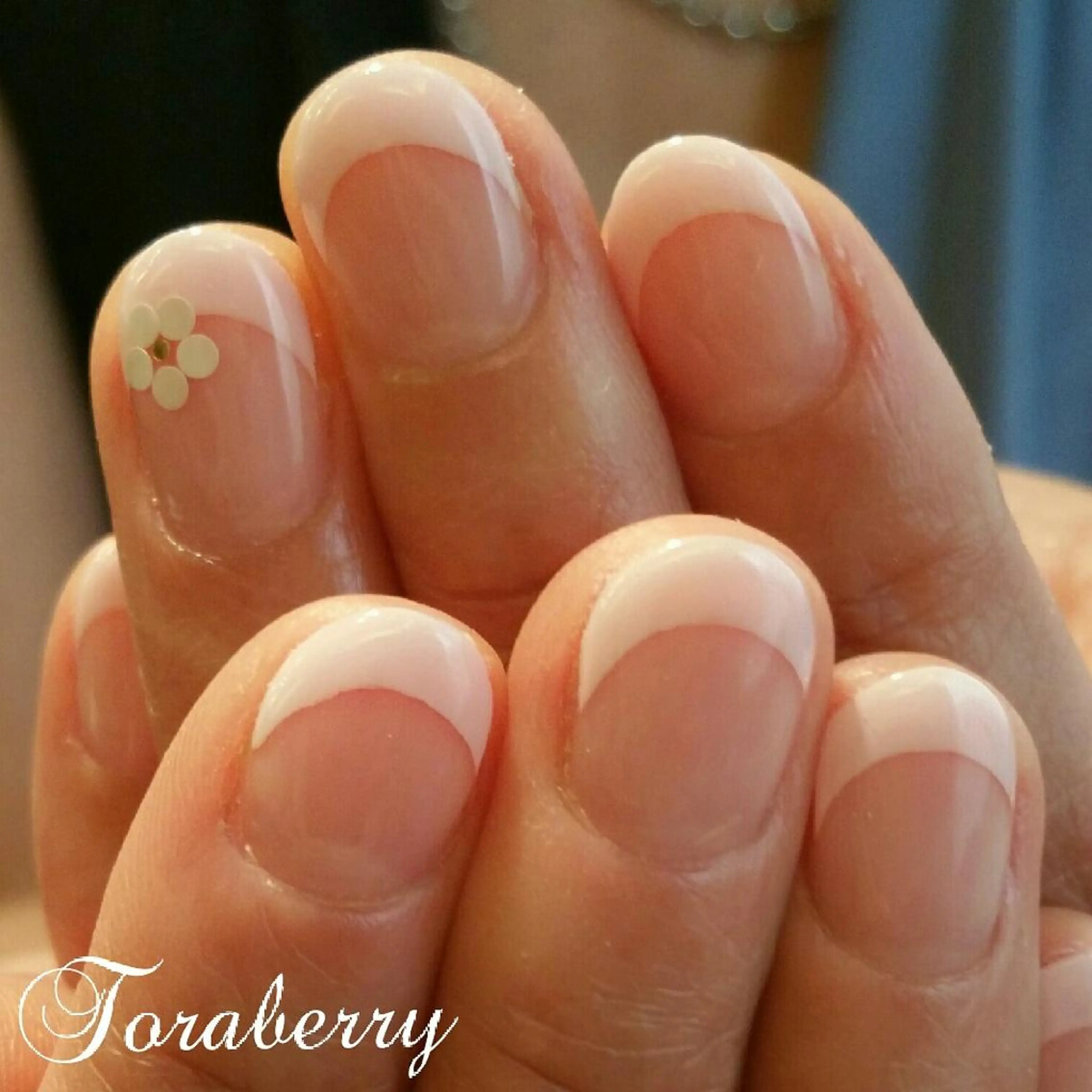 ネイル フレンチネイル ネイリスト なつみのネイルデザイン