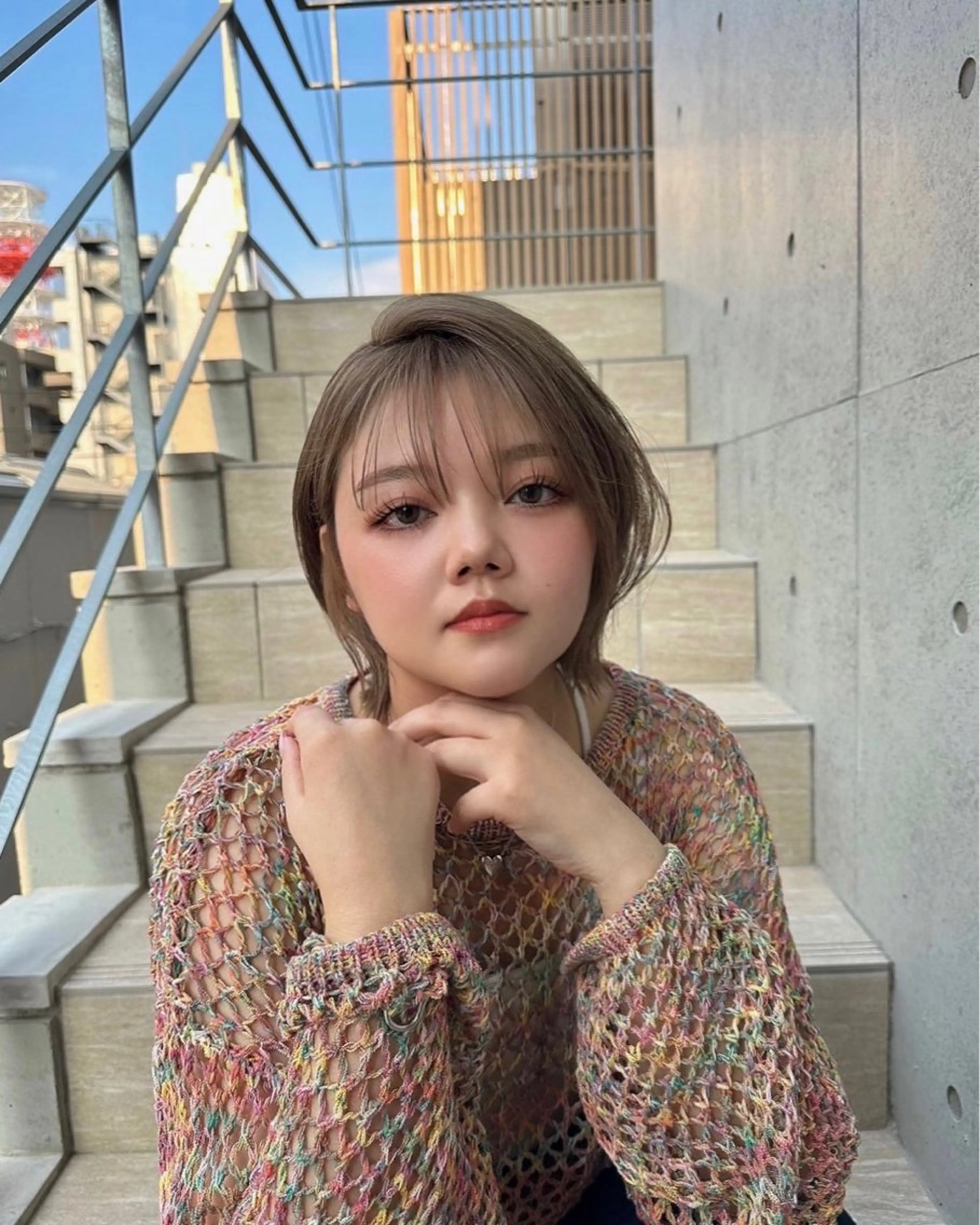 ショート カラー ベージュカラー ブリーチ 透明感カラー ブリーチなしカラー ヘアカラー トリートメント 佃 優音のヘアスタイル