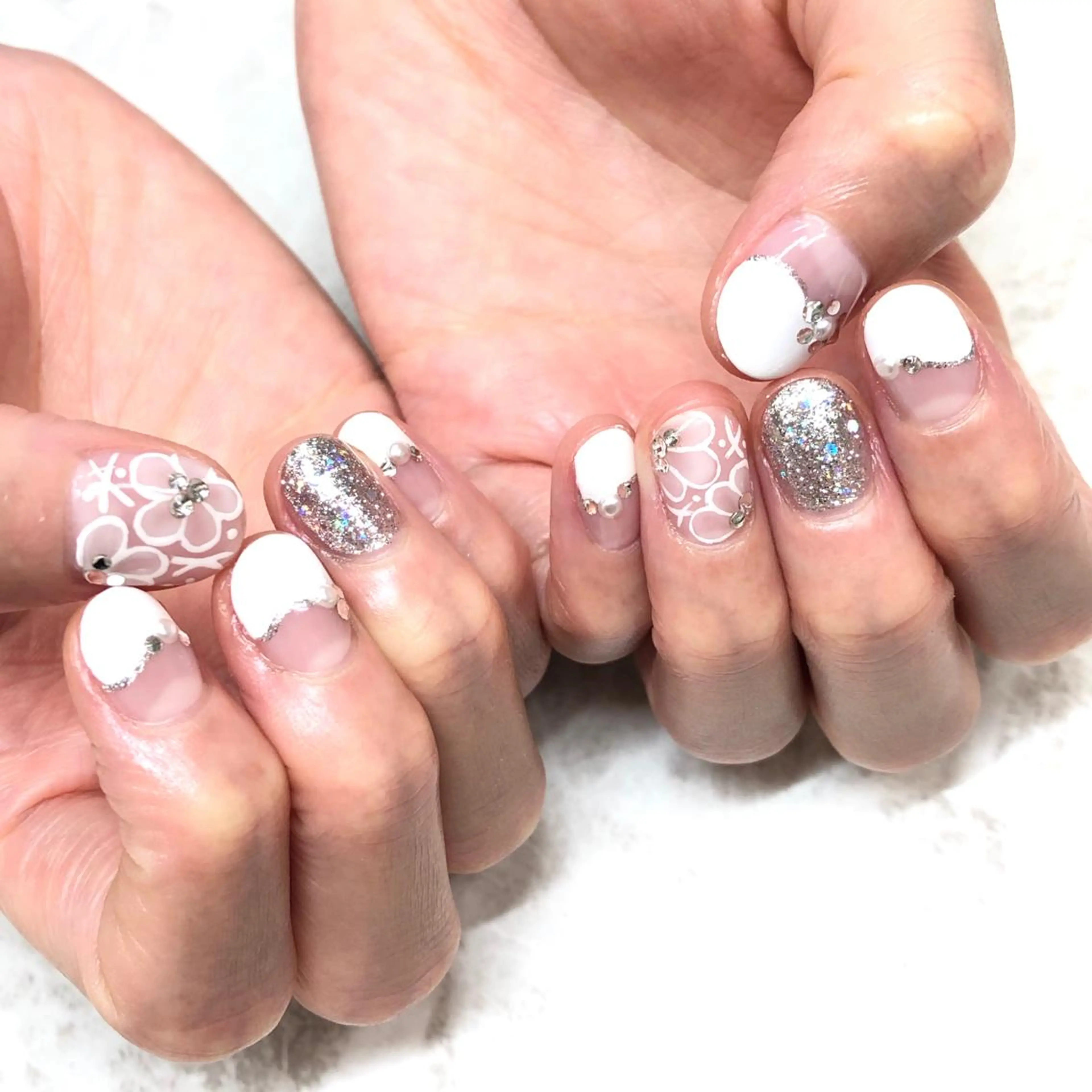 ネイル アートネイル フレンチネイル ユリシスネイル 担当近藤のネイルデザイン