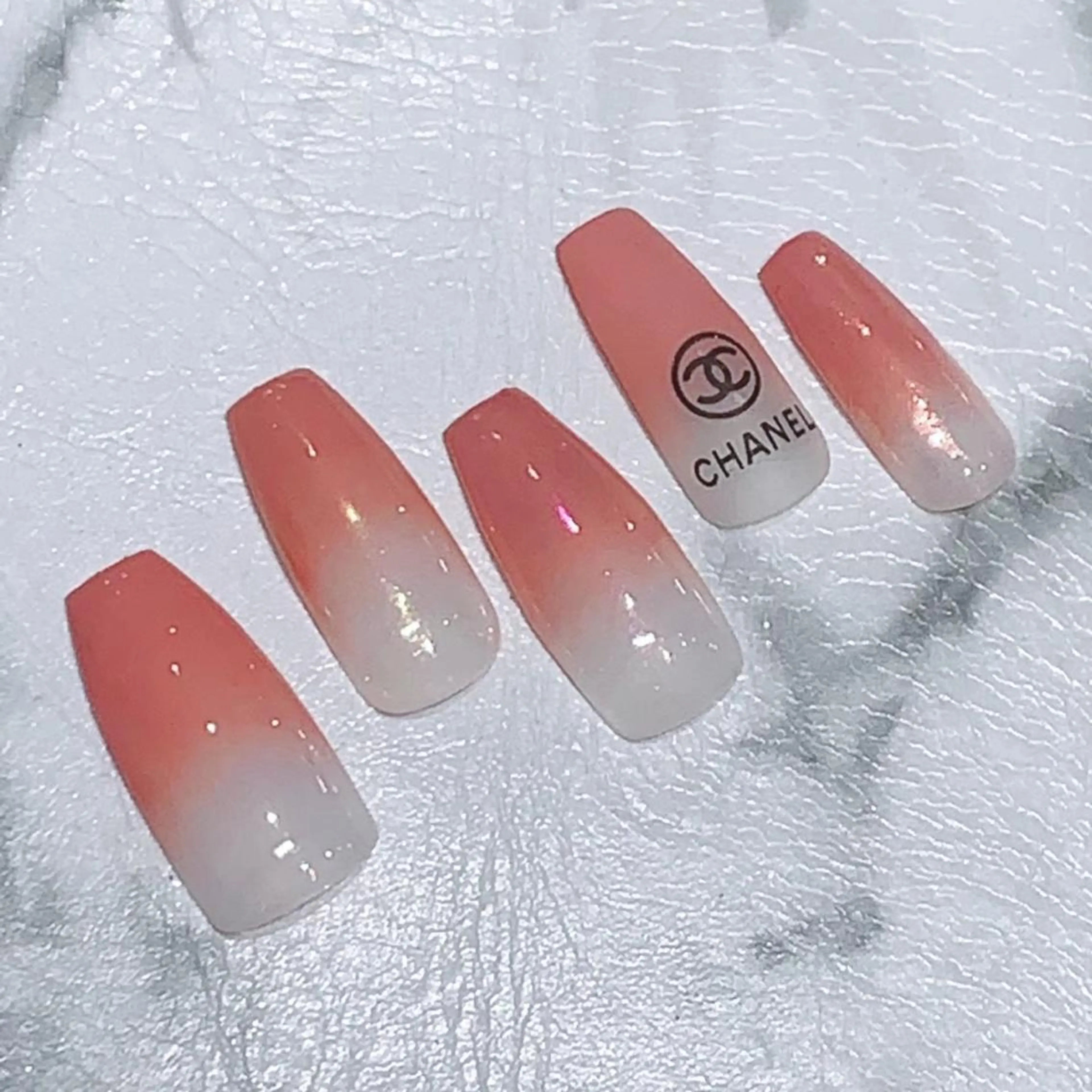 ネイル オーロラネイル ハンドネイル x.1.0.nail ♡Cのネイルデザイン