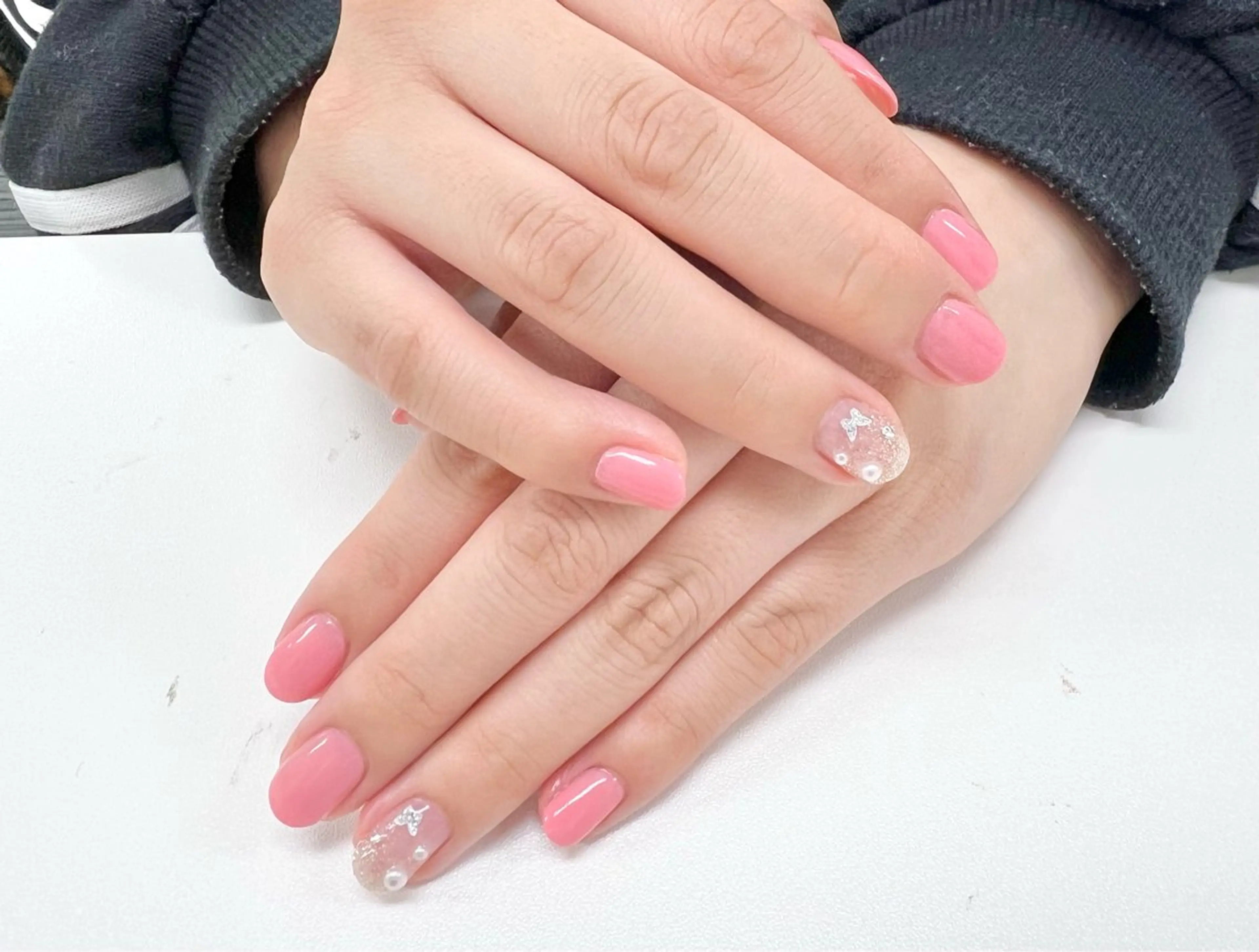 ネイル アートネイル フラッシュネイル グラデーション ワンカラーネイル haruka 🎀のネイルデザイン