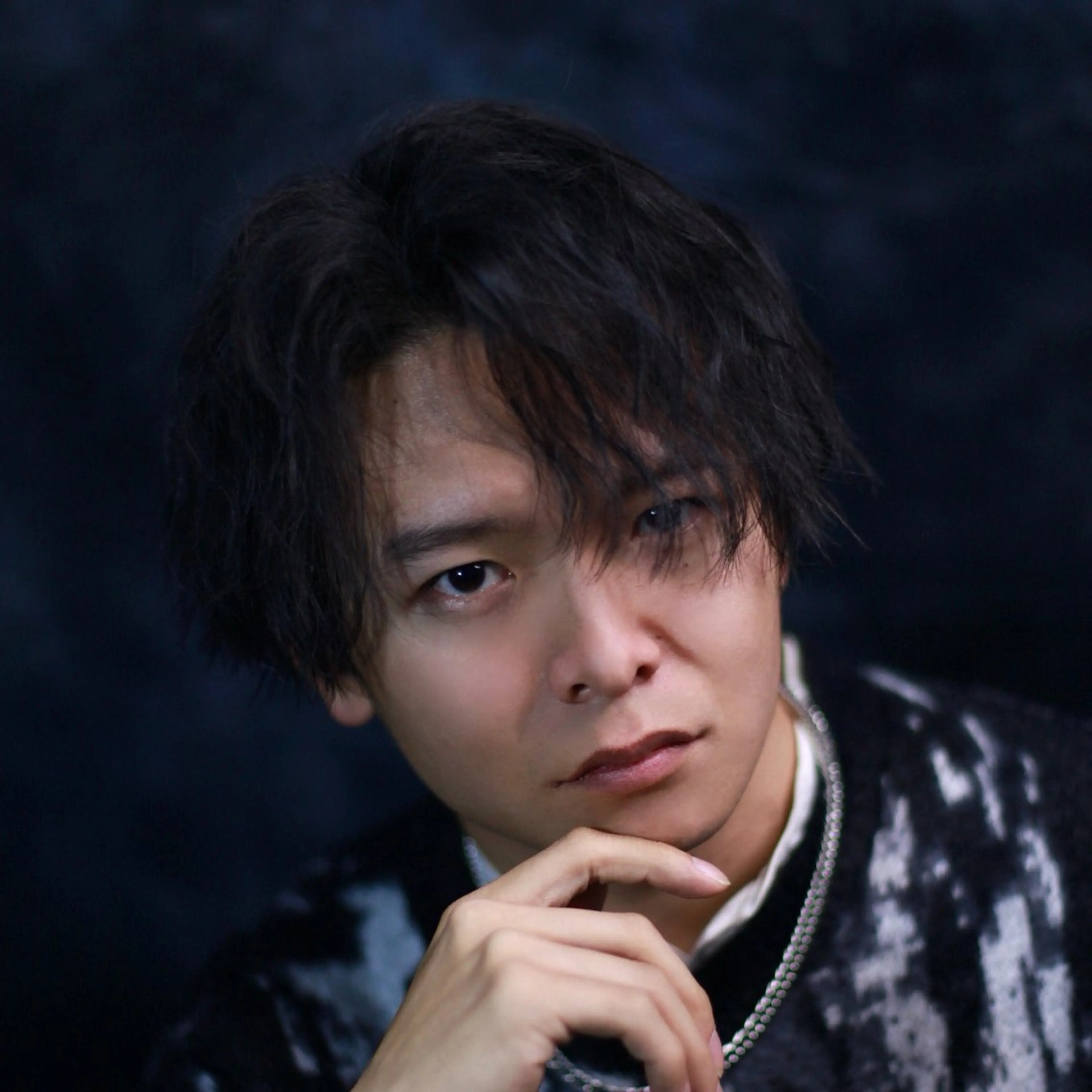 ショート パーマ メンズ メンズブリーチ センターパート マッシュ メンズパーマ 縮毛矯正 カット パーマ メンズ/心斎橋/ Momoka💎🫧のヘアスタイル