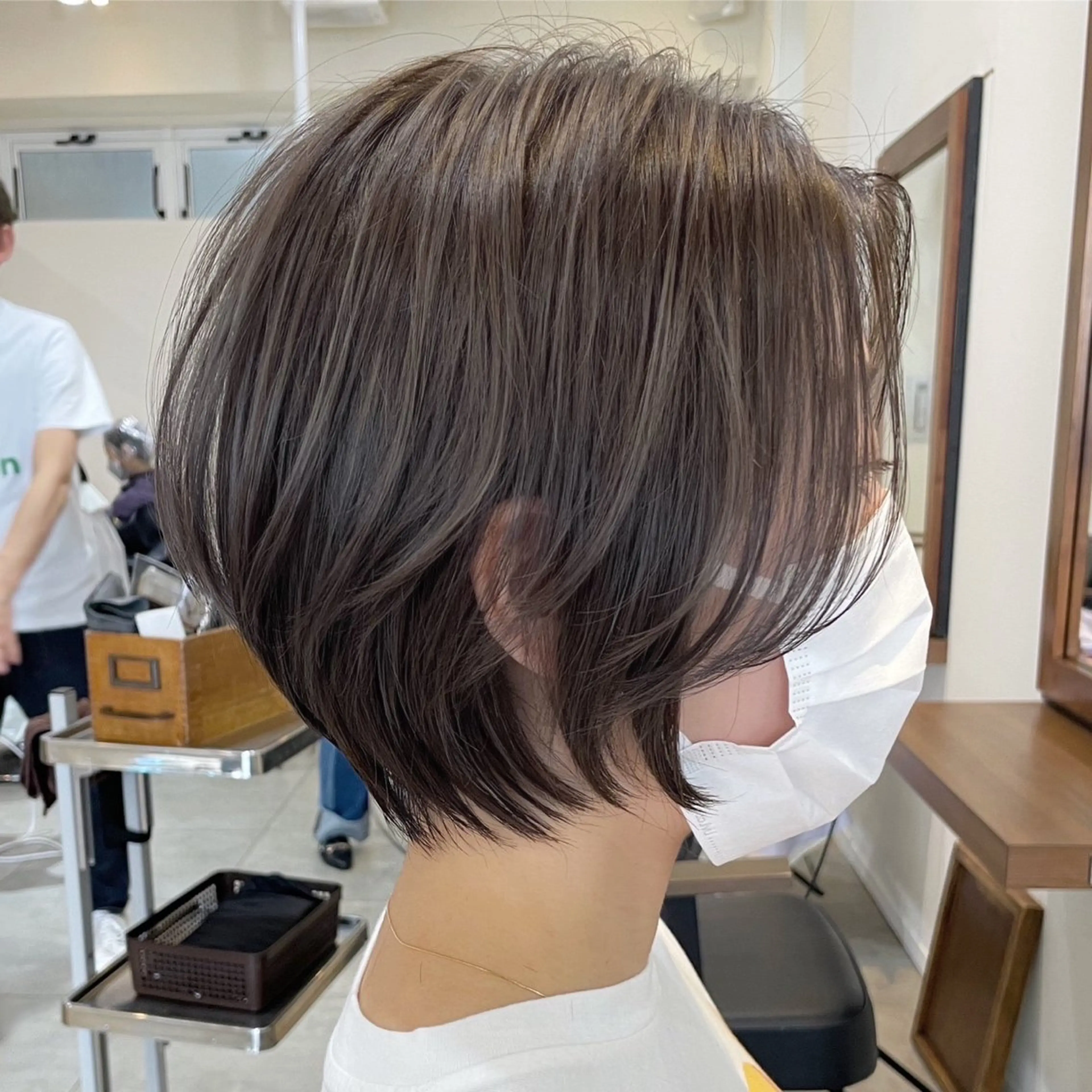 ショート 大島桃花 / 表参道 透明感カラーのヘアスタイル