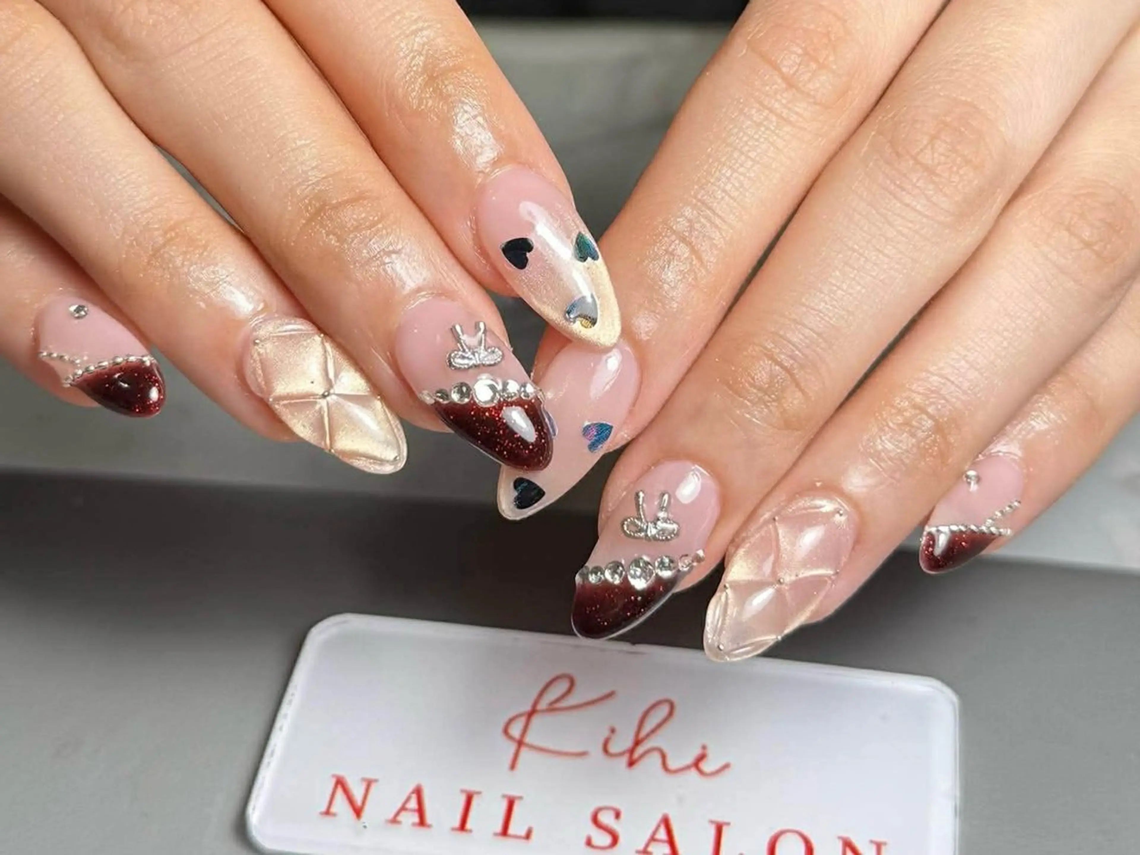 ネイル アートネイル フレンチネイル ジェルネイル グラデーション 韓国ネイル ハンドネイル 💕鈴木ユリ パラジェル/オフ無料のネイルデザイン