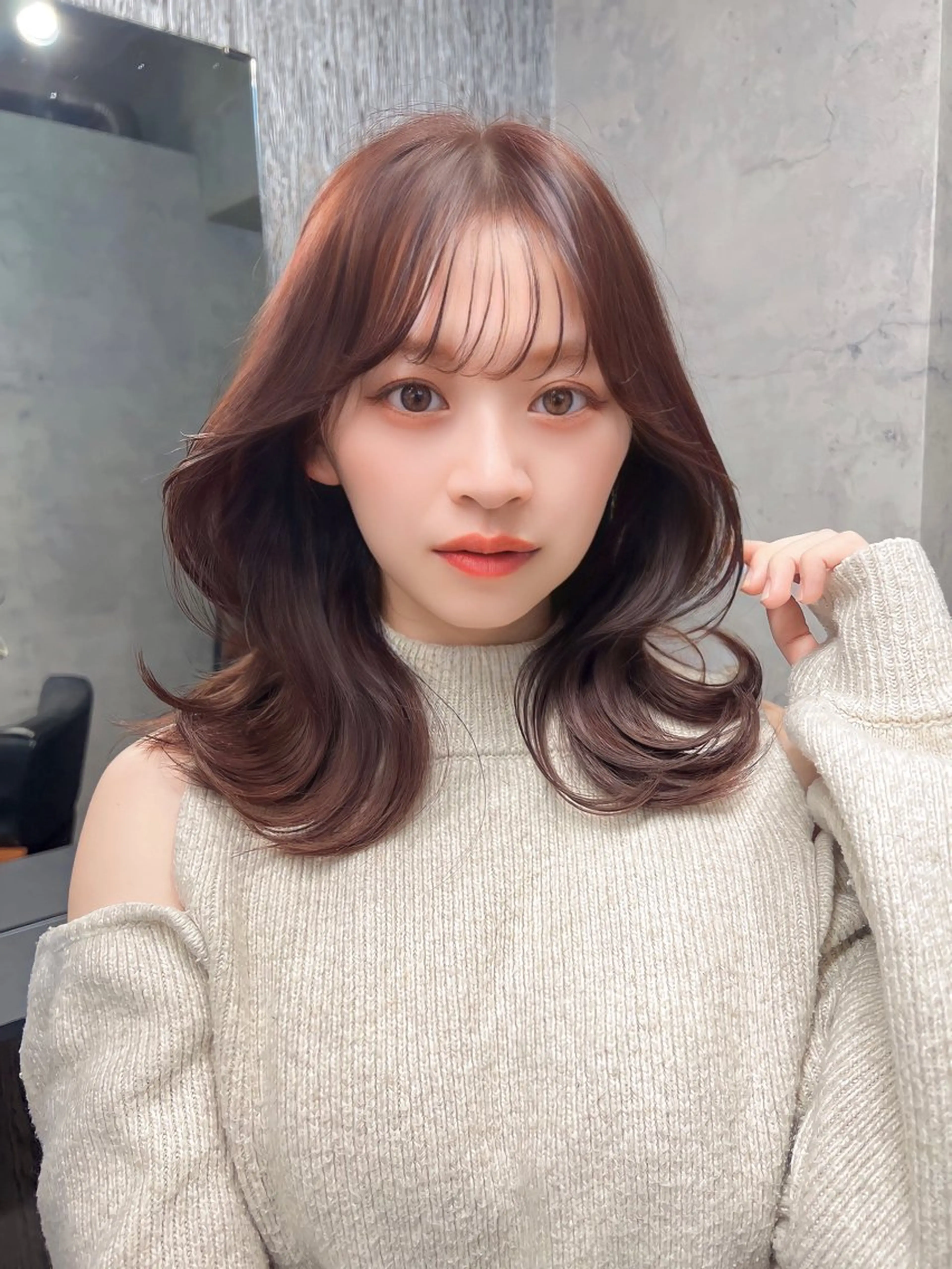 ミディアム カラー ヘアアレンジ カット ヘアカラー トリートメント ヘッドスパ ヘアセット 韓国レイヤー ハッシュ🤍渋谷のヘアスタイル