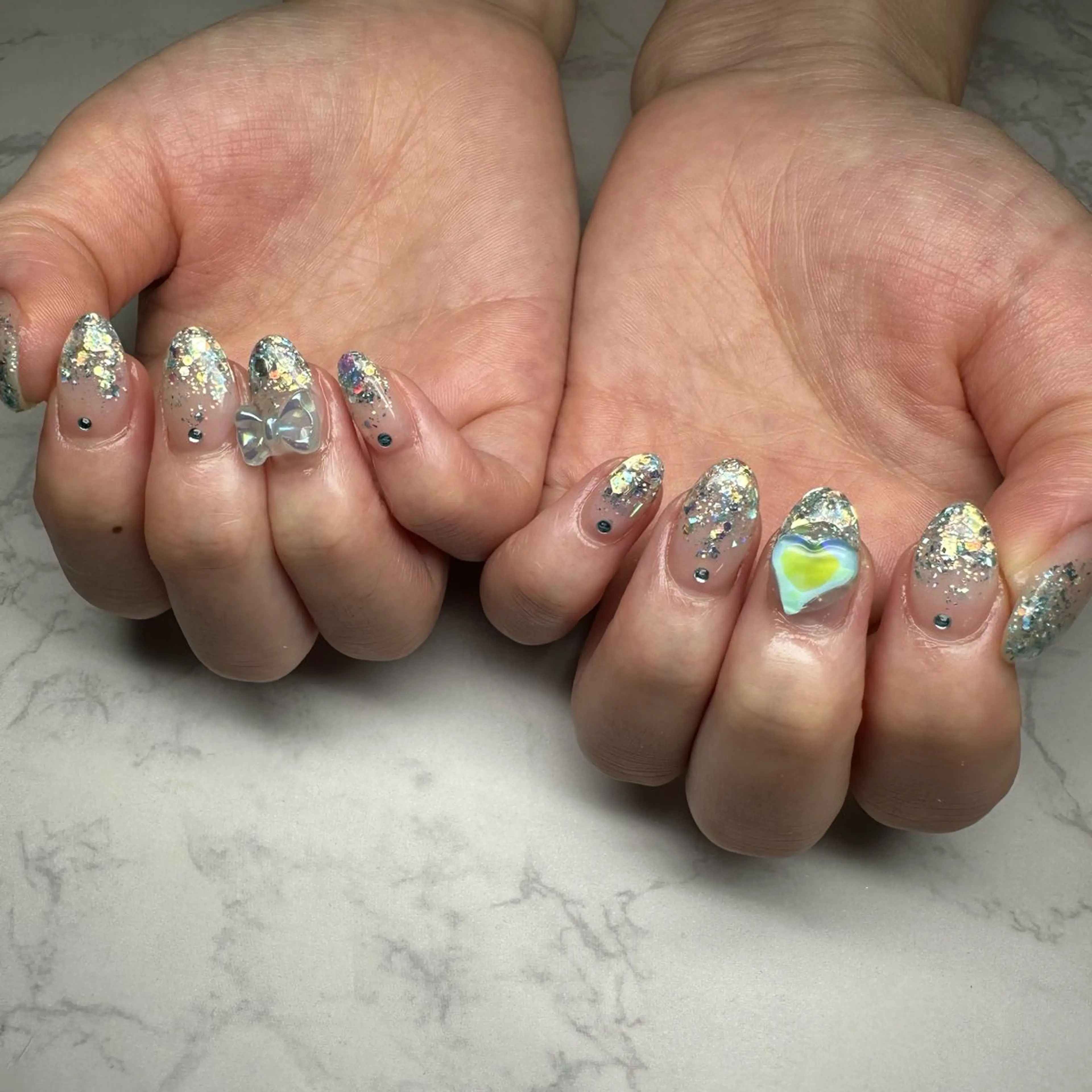 ネイル ラメ(グリッター) ラメグラデーション 369所属・🐕 369のネイルデザイン