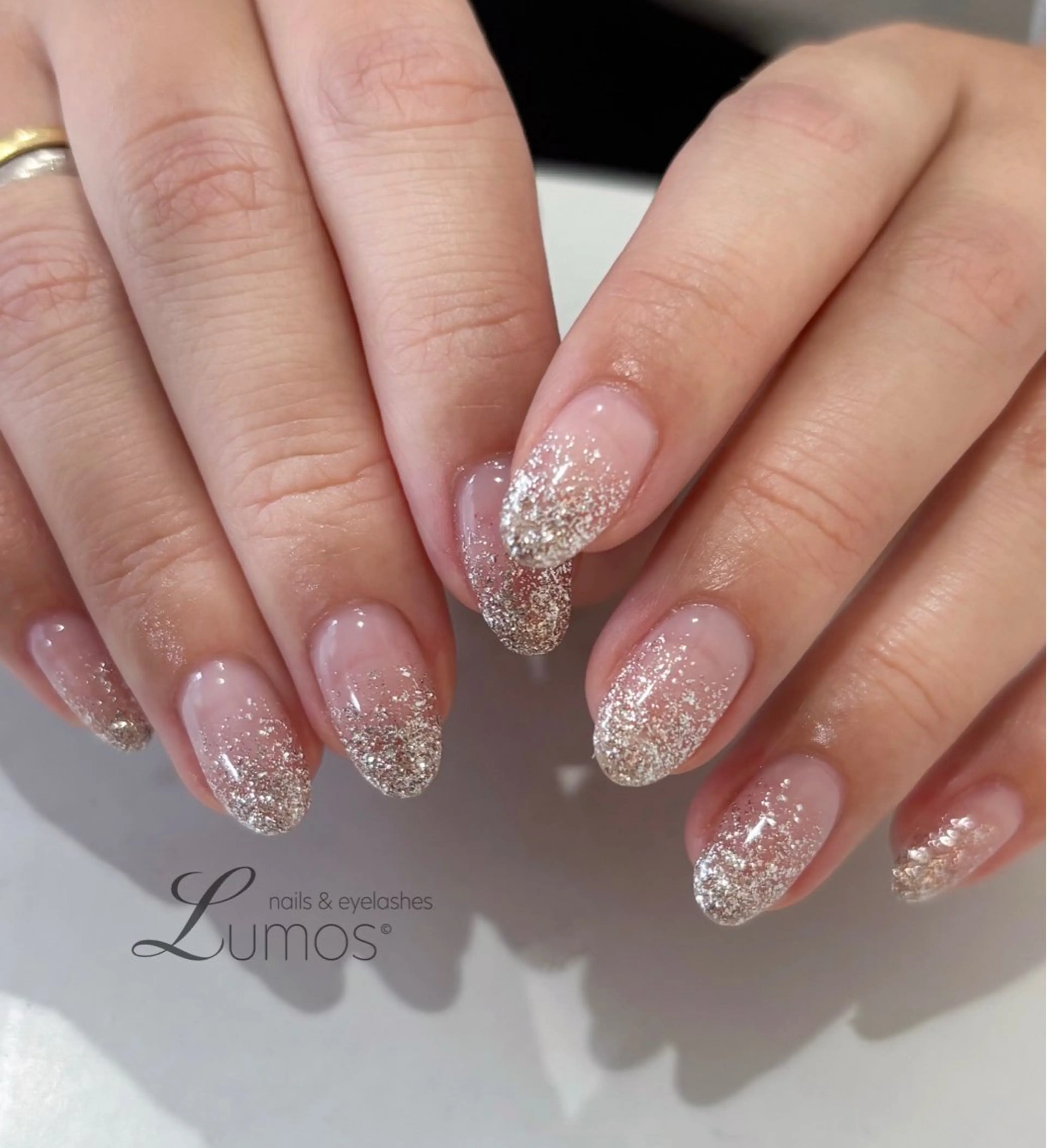 ネイル グラデーション ラメ(グリッター) ラメグラデーション Lumos  nails&eyelashes 桜川所属・Lumos Rikaのネイルデザイン
