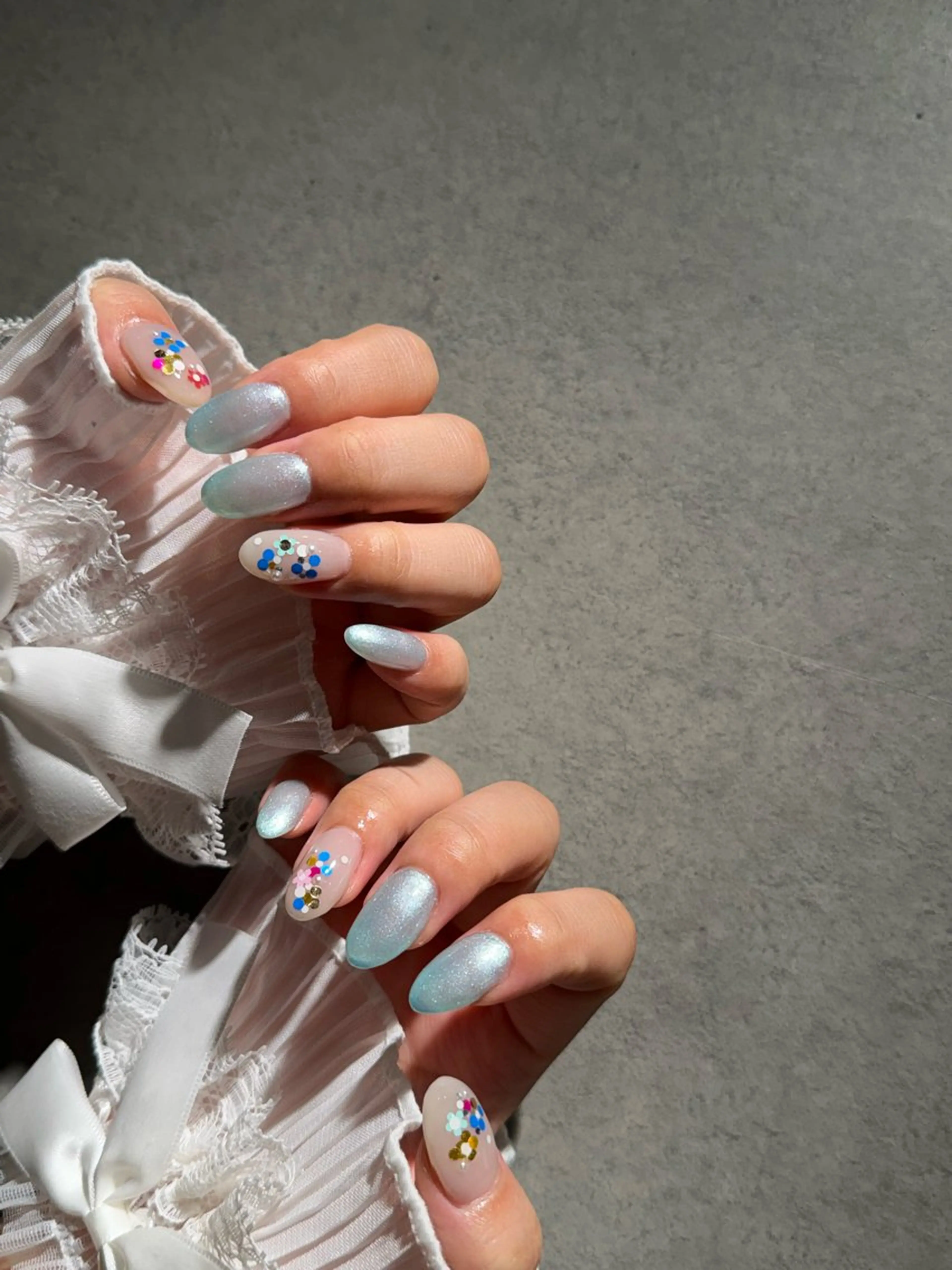 ネイル ハンドネイル I-nailロング /ワンホン/キラキラのネイルデザイン