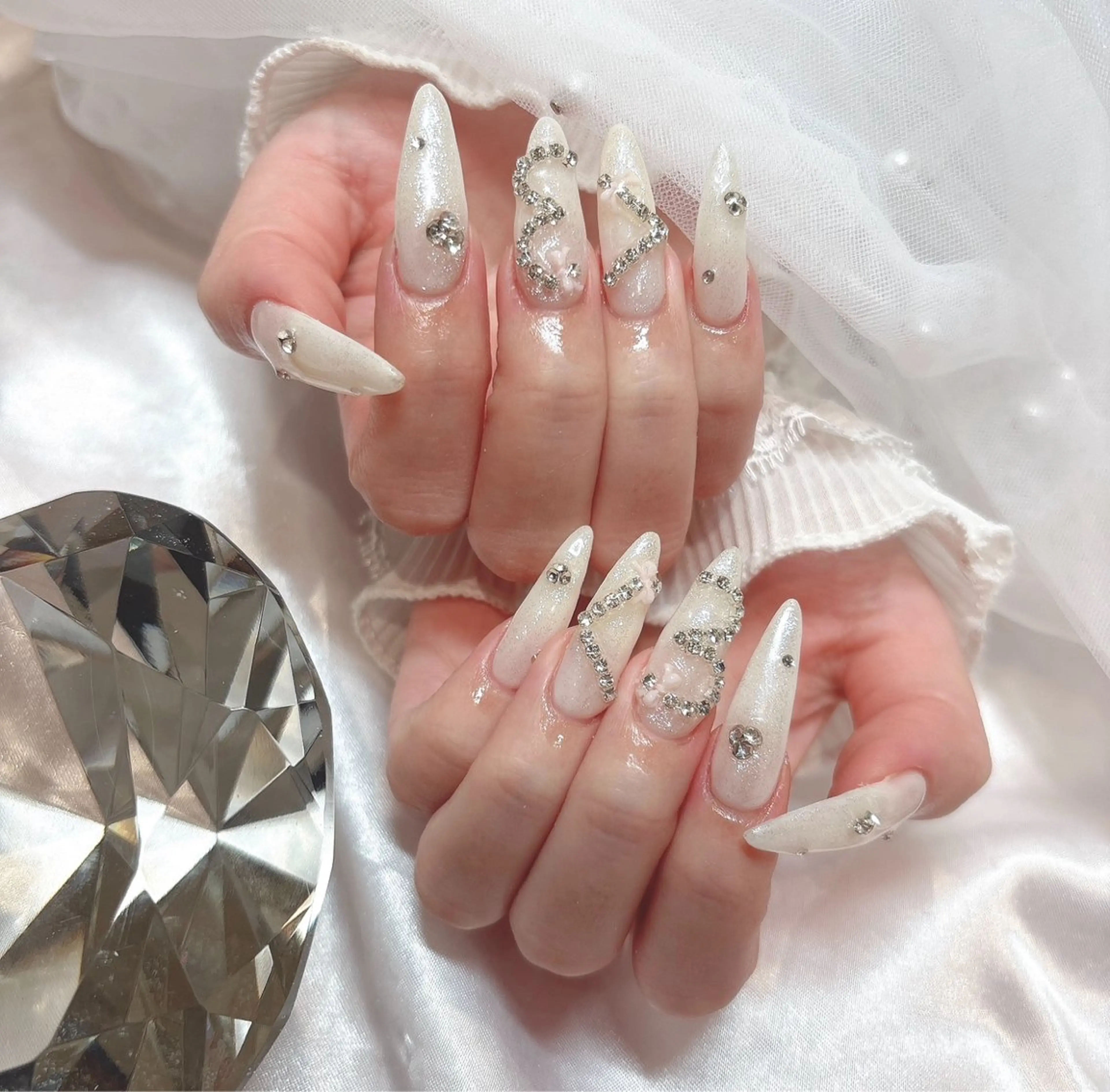 ネイル リボン ♡mimielu nail♡のネイルデザイン