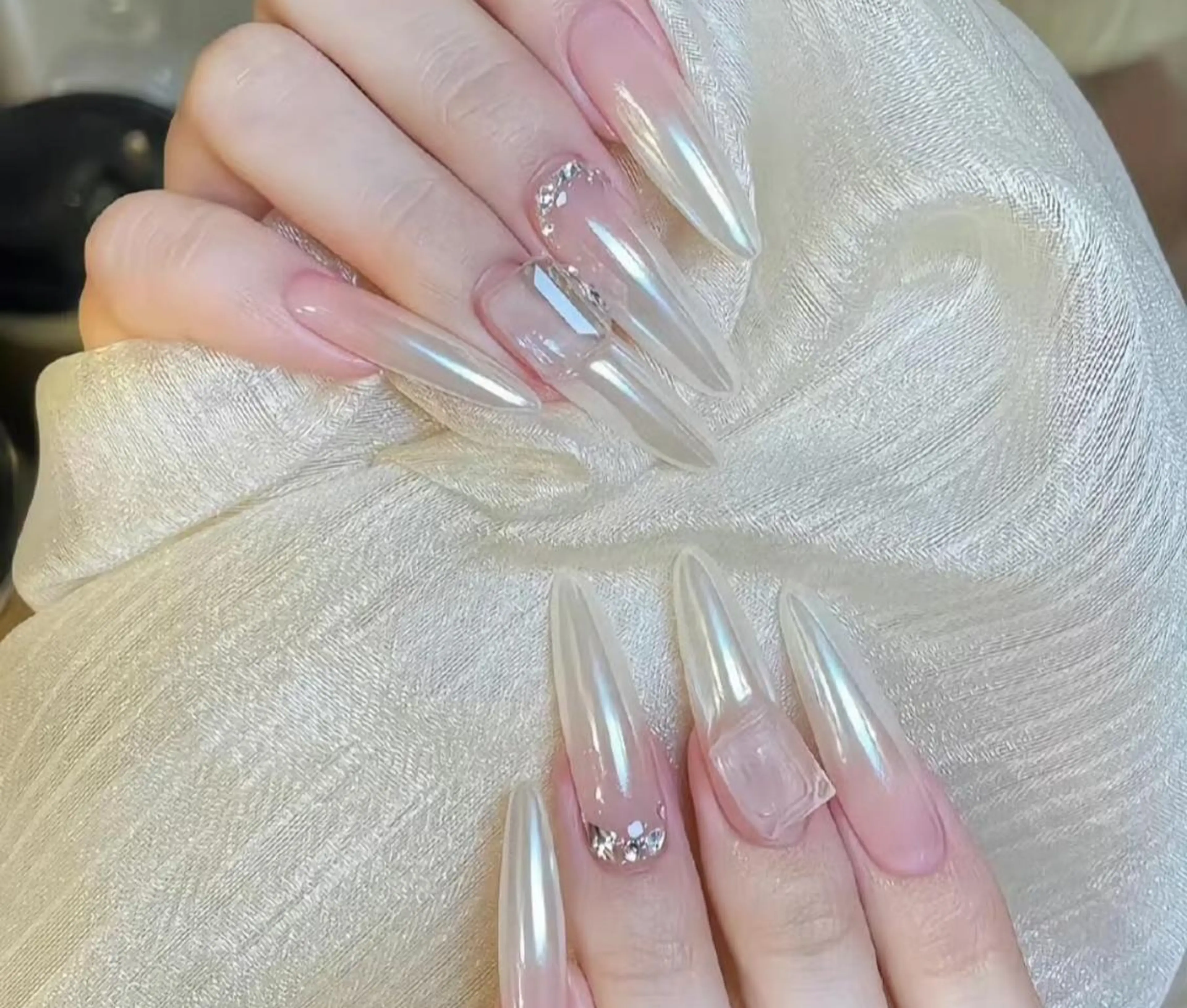 ネイル ハンドネイル 🐳彩羽チップ 長さだし専門🐳のネイルデザイン
