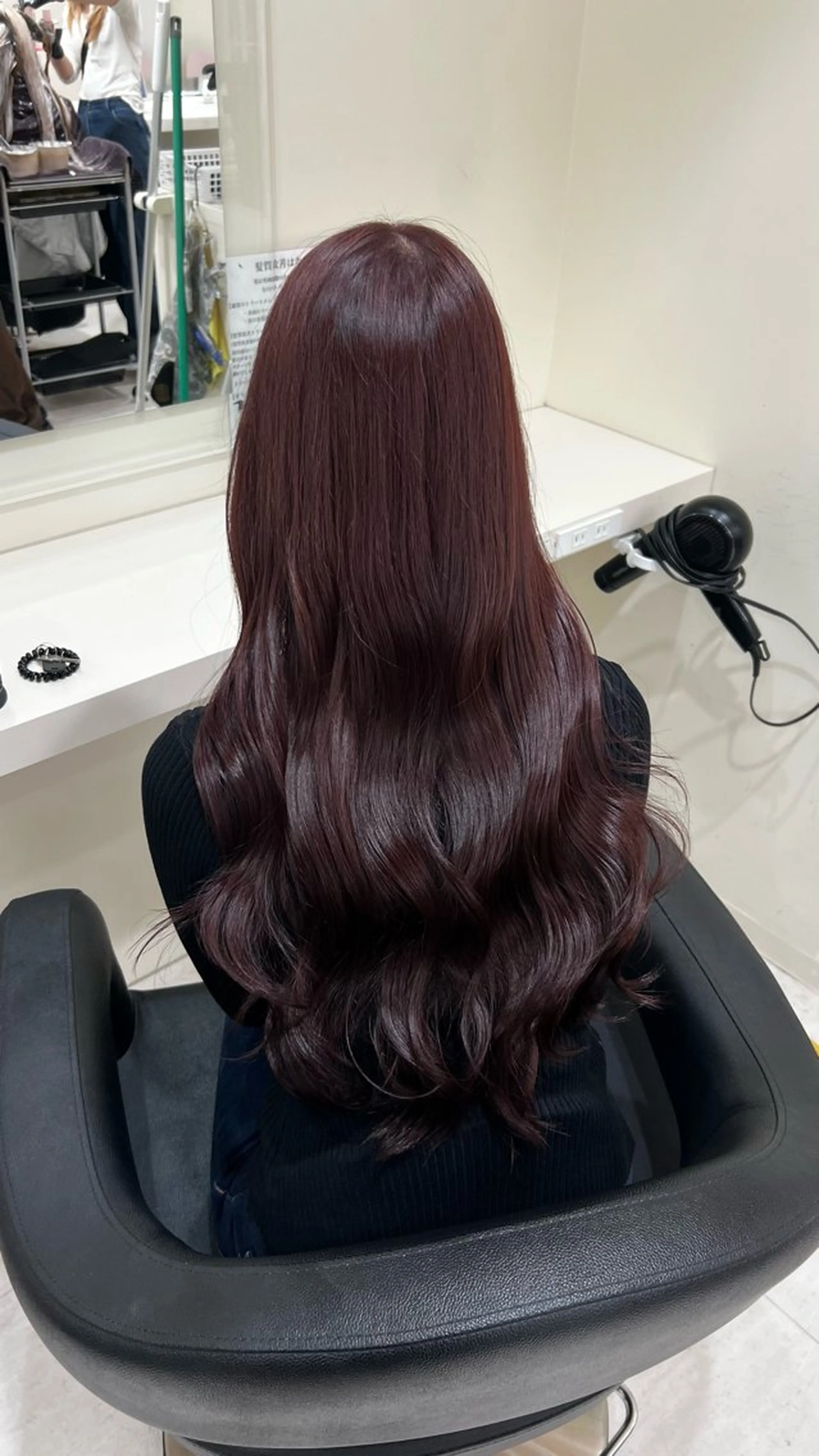 ロング カラー ヘアアレンジ ヘアカラー 韓国レイヤー＆ピンク 艶髪🩶maikoのヘアスタイル