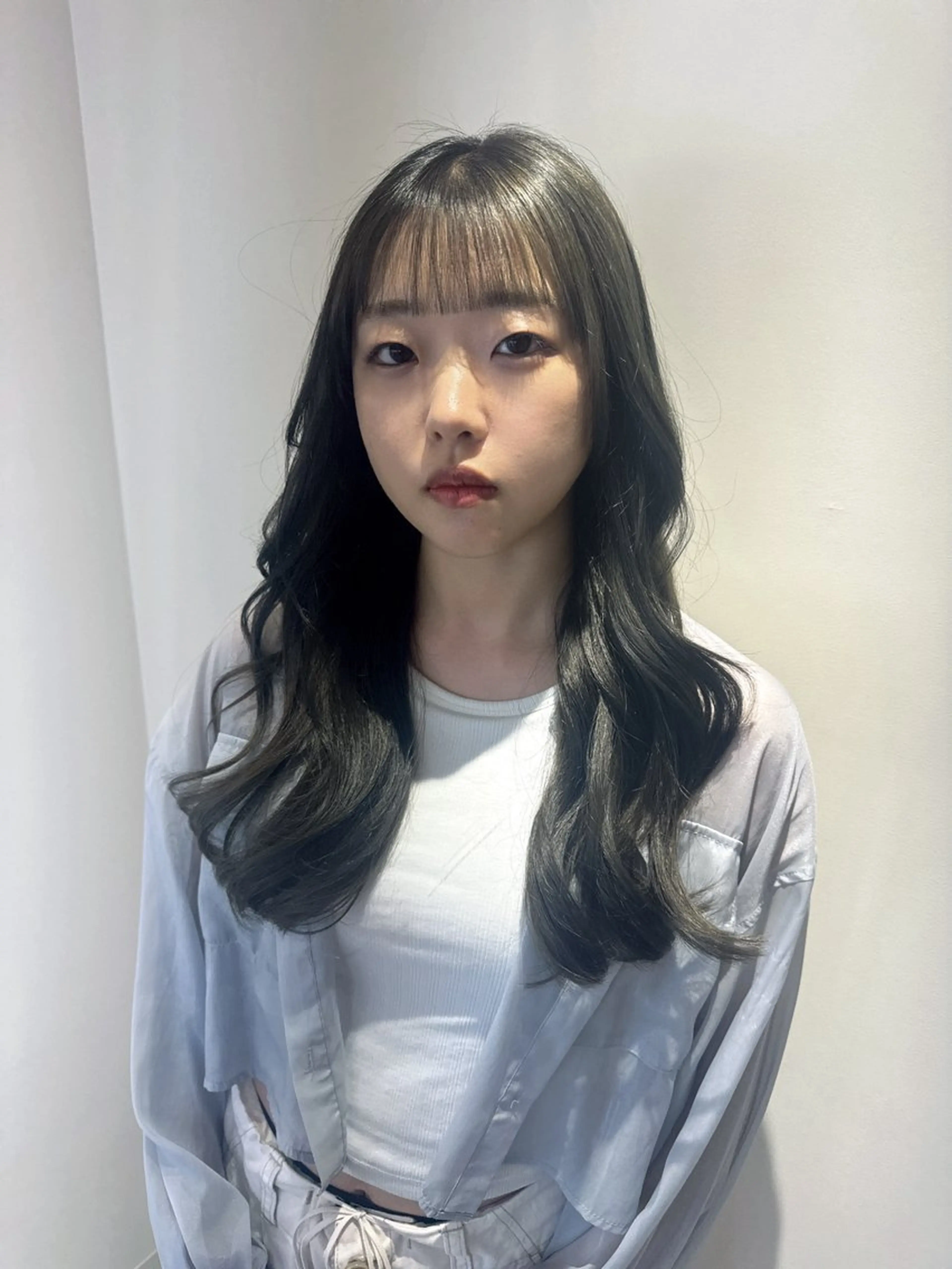 ロング カラー 透明感のあるモテ艶髪 🫧AYAKAのヘアスタイル