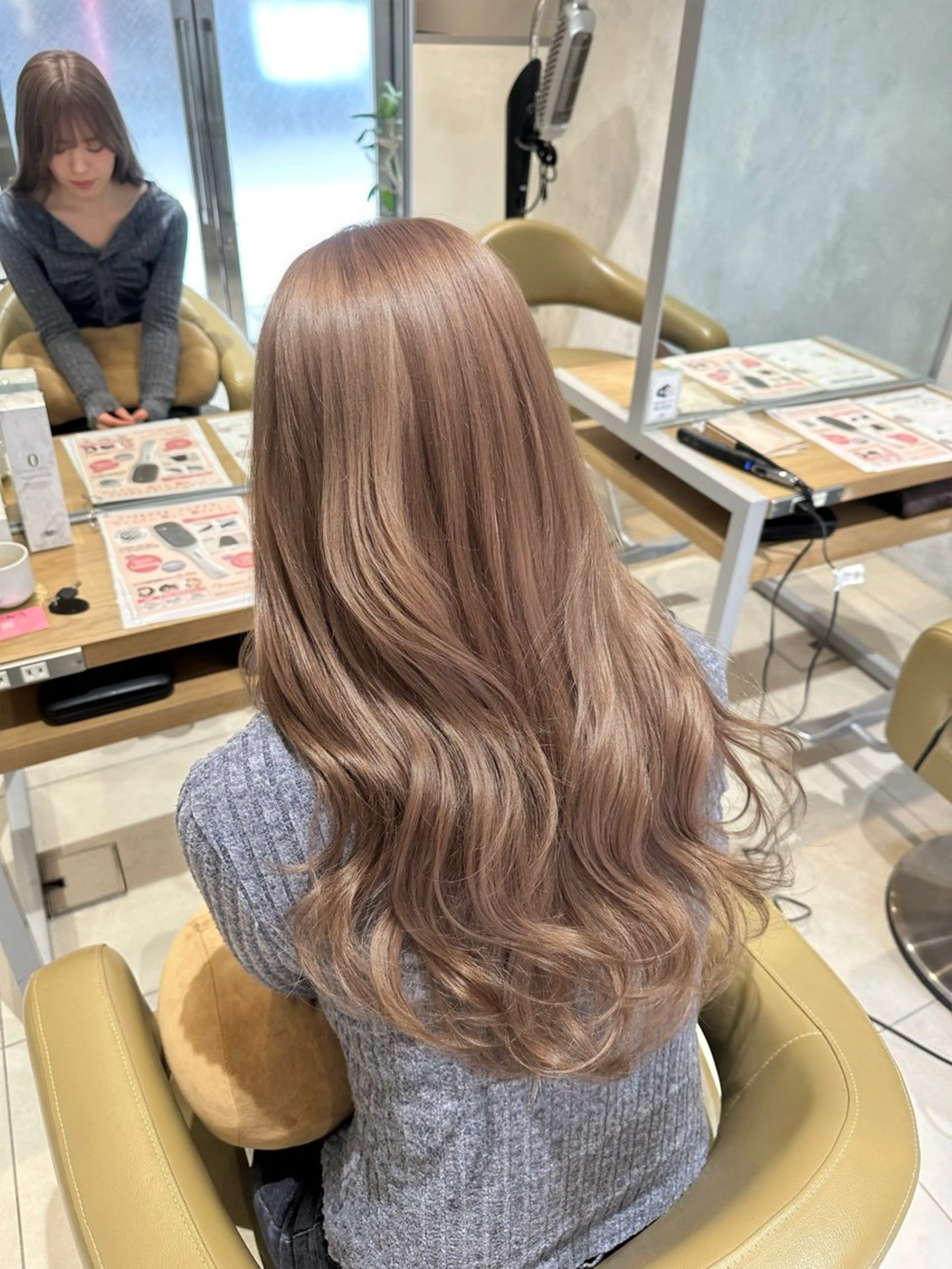 ロング ヘアカラー トリートメント 🎀LUNA🎀 レイヤーカット/艶髪のヘアスタイル