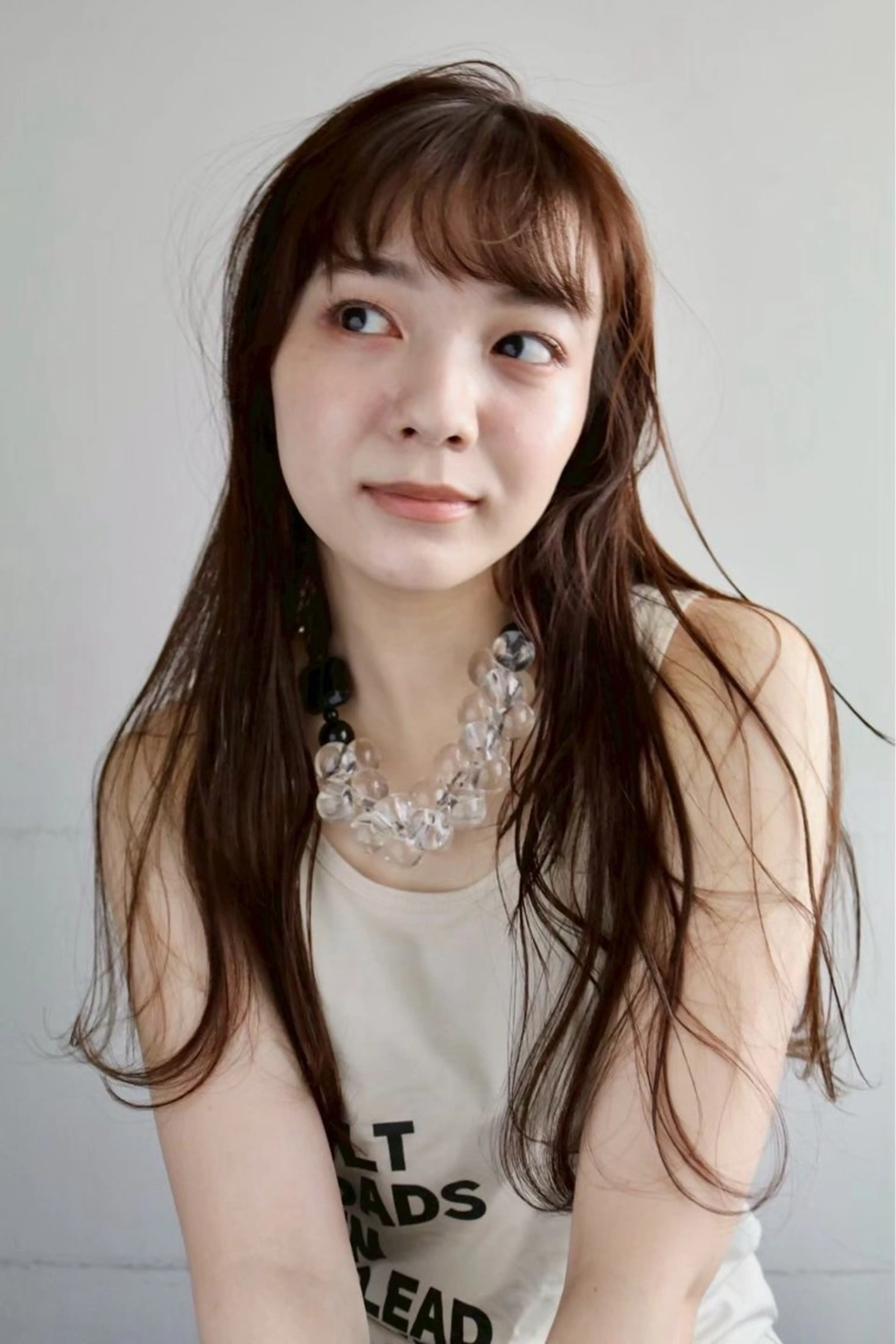 ロング 湯浅 あや果のヘアスタイル