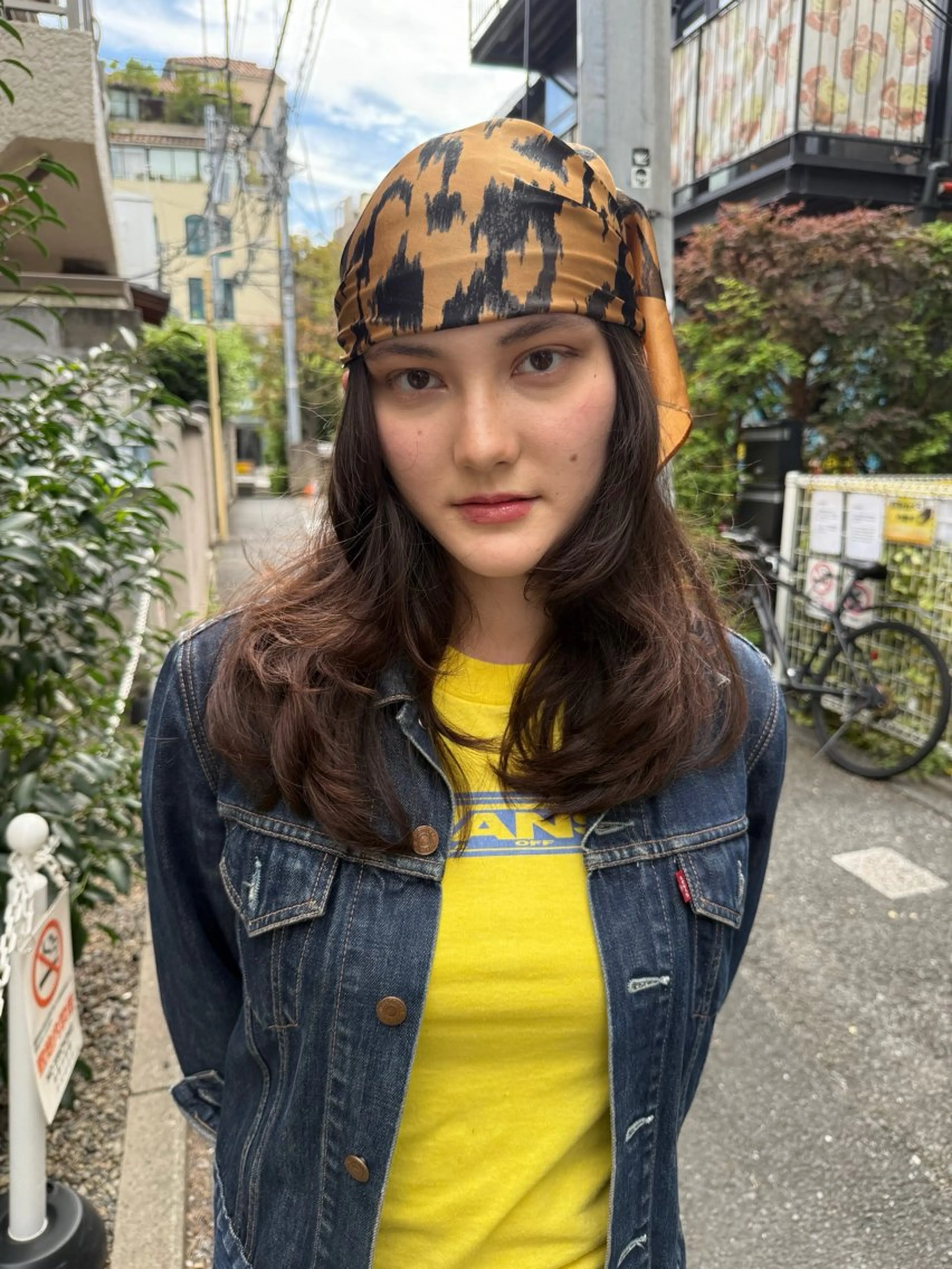 ミディアム レイヤーカット\ウル フ　chinatsuのヘアスタイル