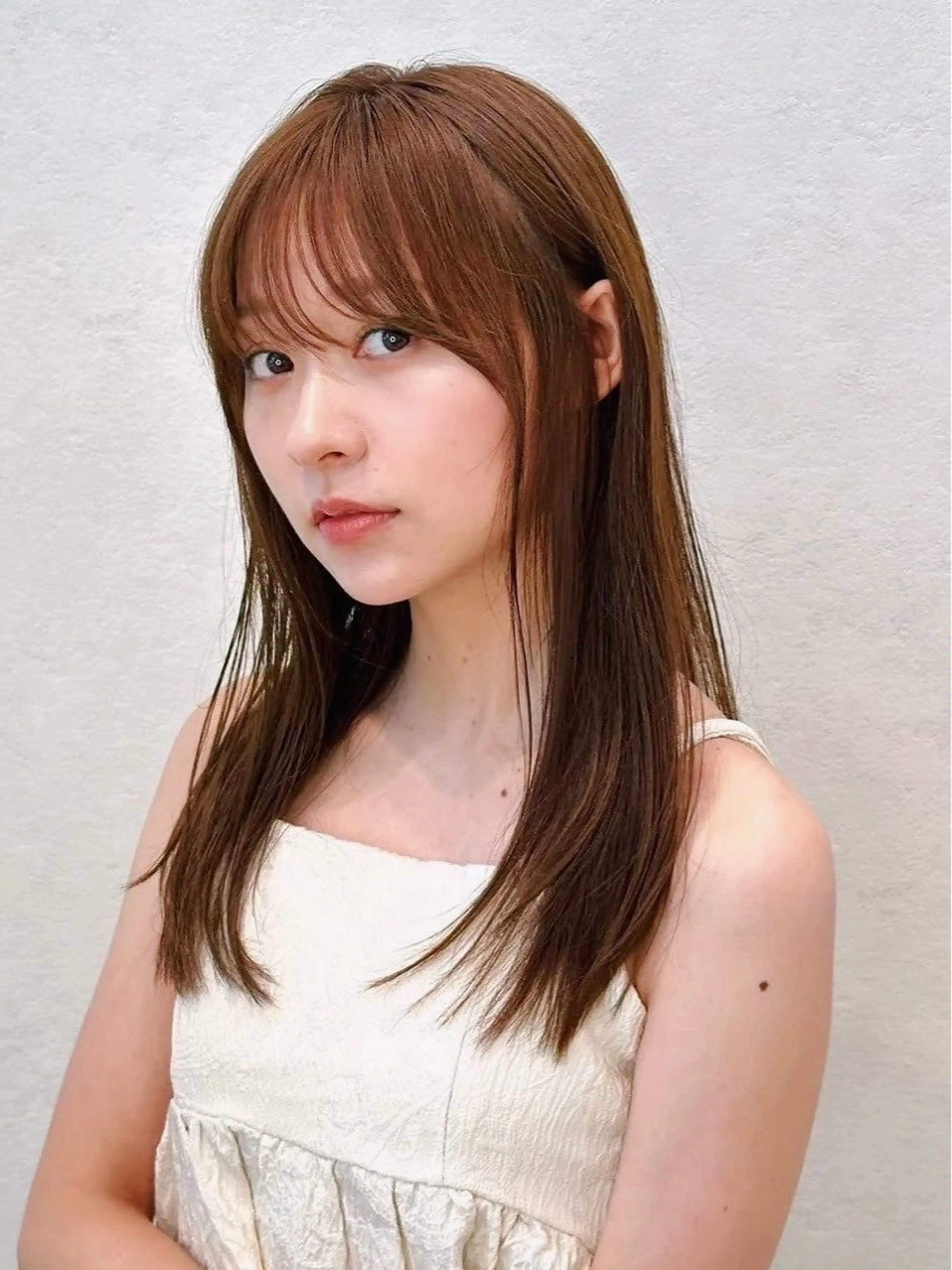 セミロング カラー パーマ kazuki【顔周り ×レイヤーカット】のヘアスタイル