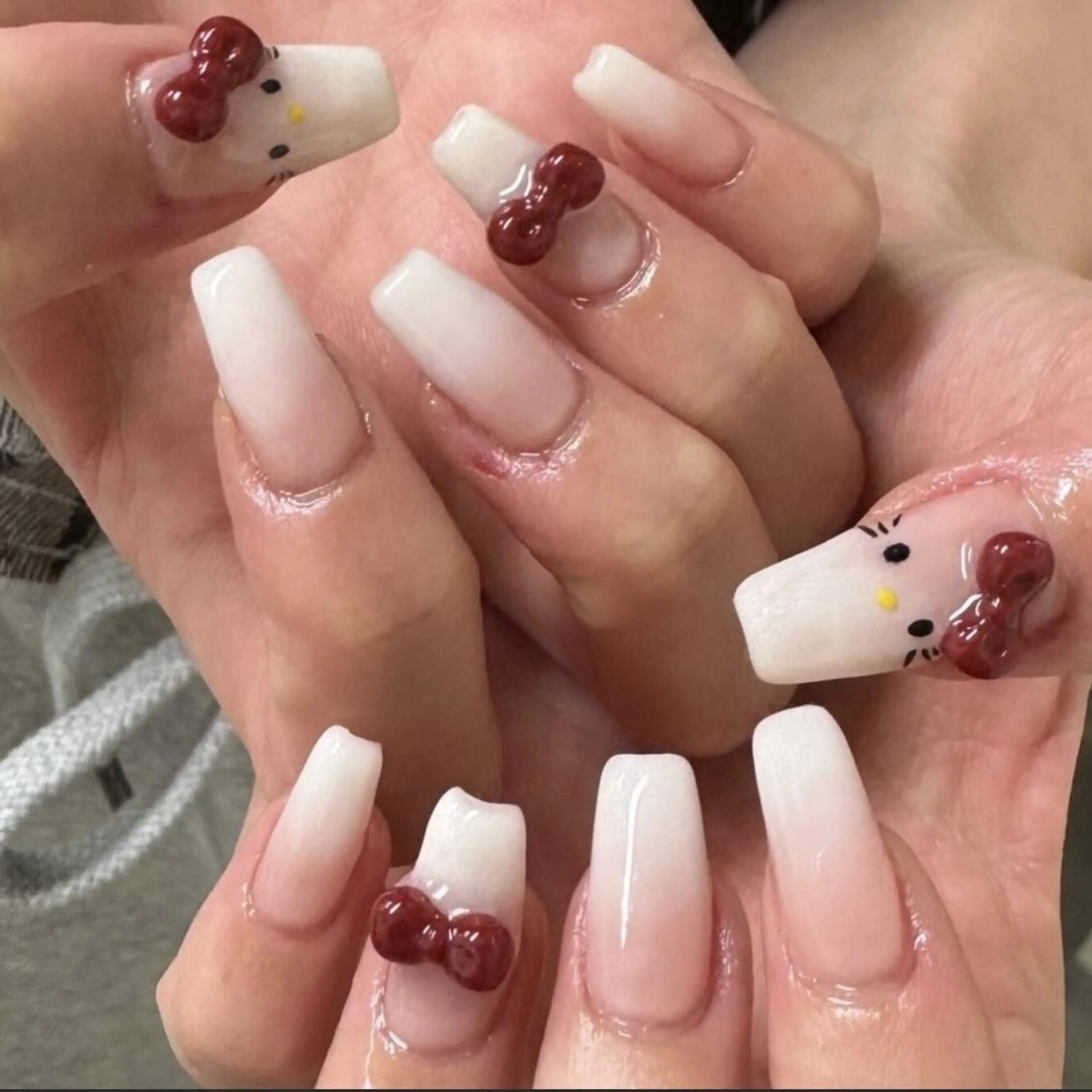 ネイル ジェルネイル グラデーション 韓国ネイル ニュアンスネイル ワンホンネイル nailstudio eviz新宿店のネイルデザイン