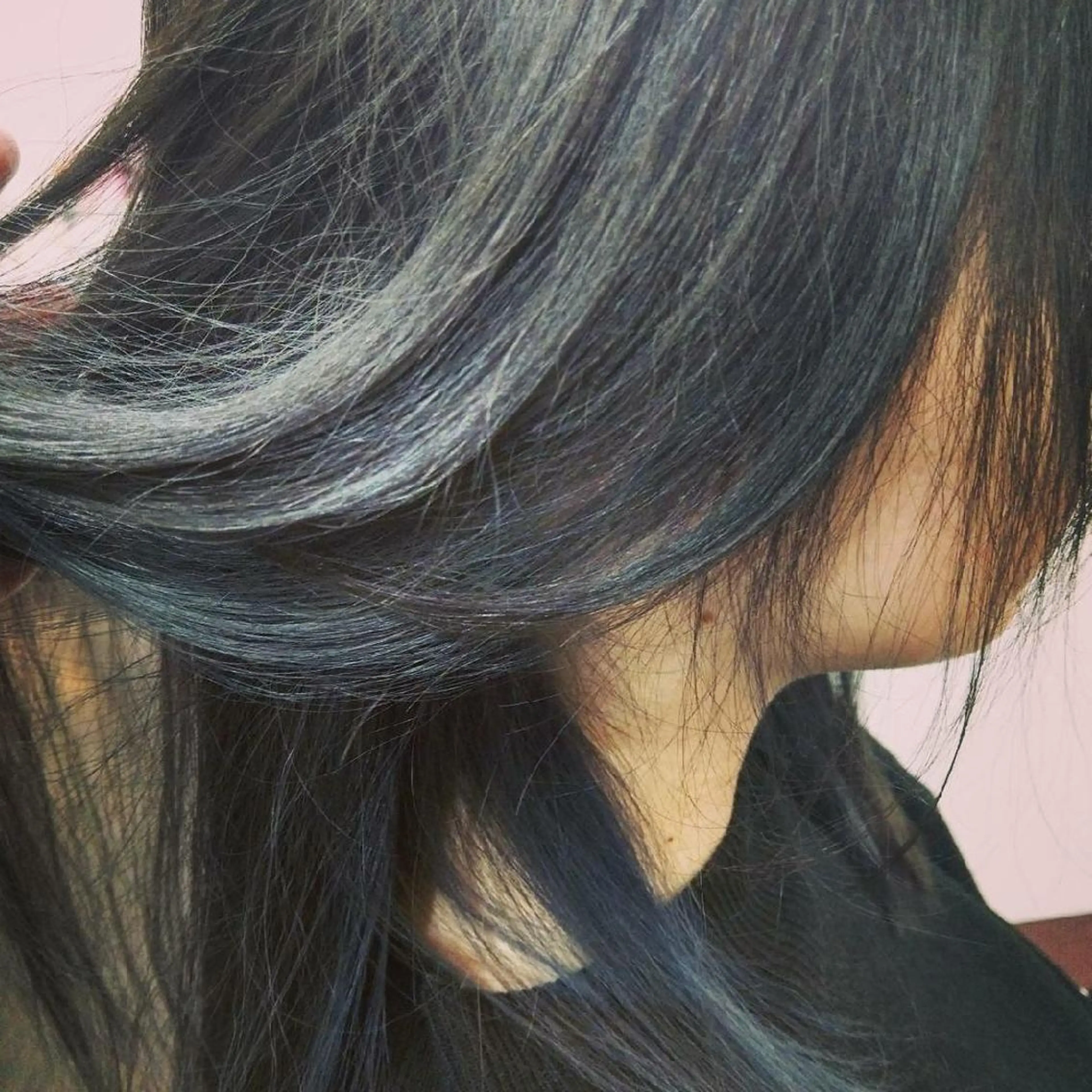 カラー ミディアム ブリーチ ブルーカラー ブルージュ Add9 柳田健登のヘアスタイル