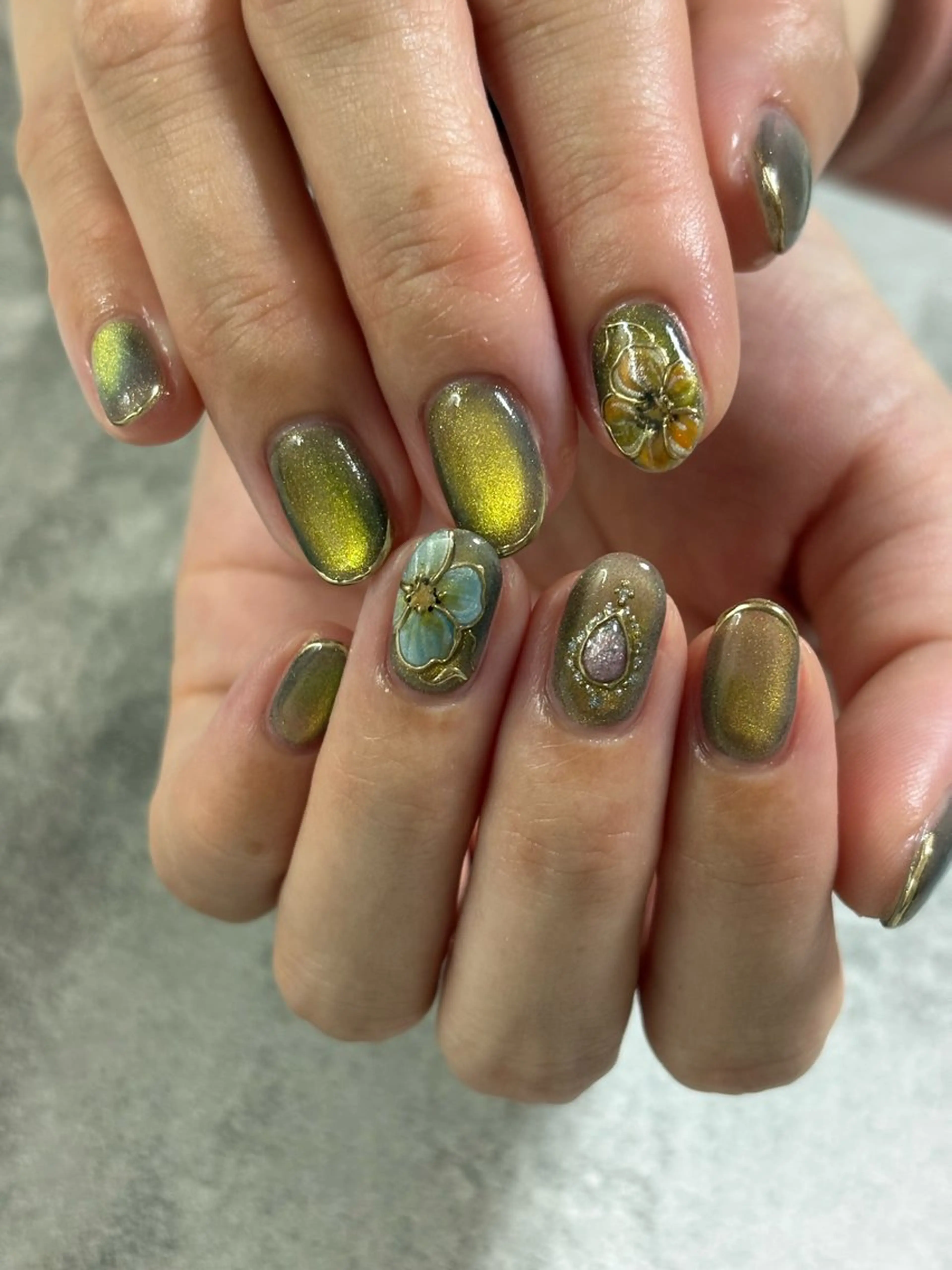 ネイル ハンドネイル FIORITURA Maikoのネイルデザイン