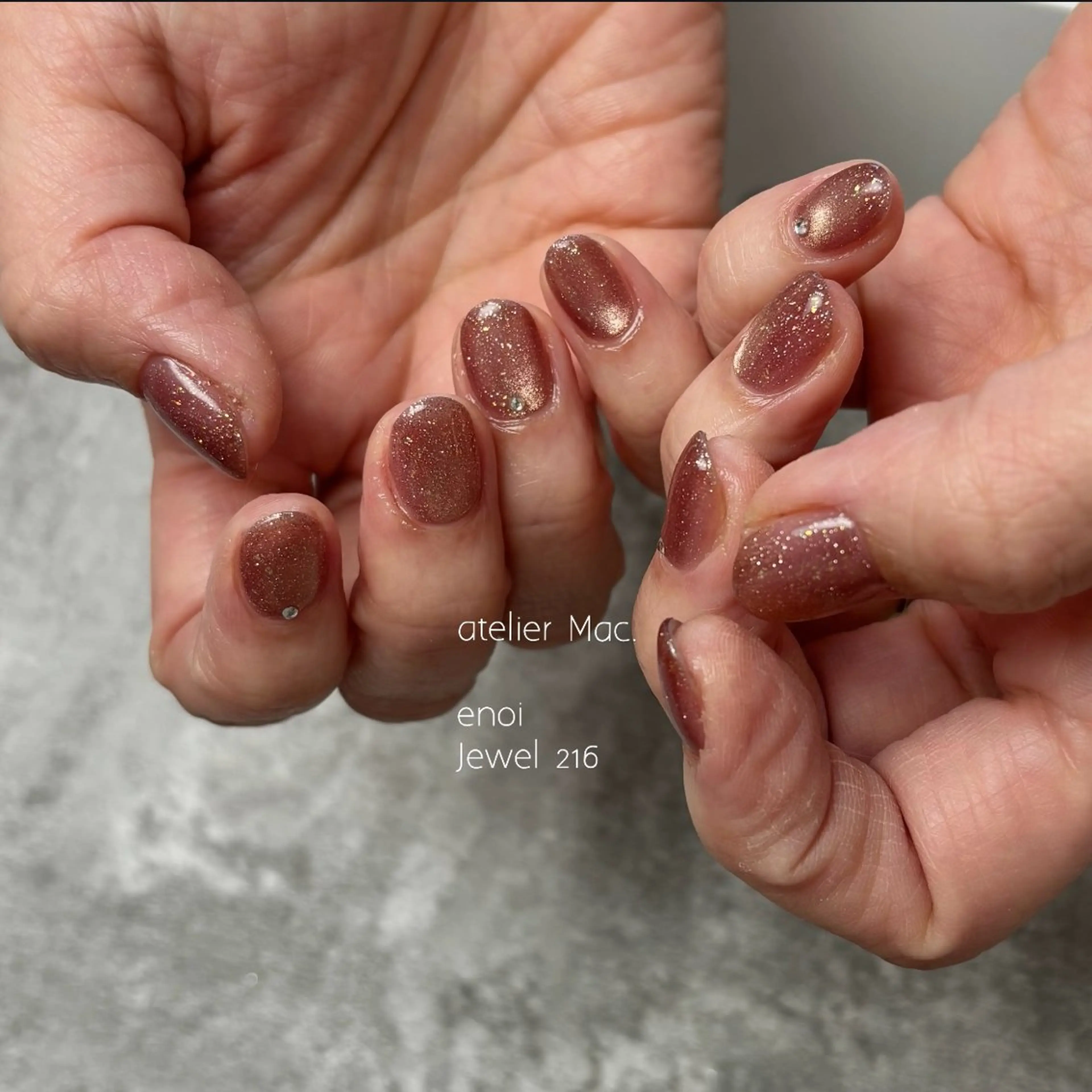 ネイル ハンドネイル atelier mac.のネイルデザイン