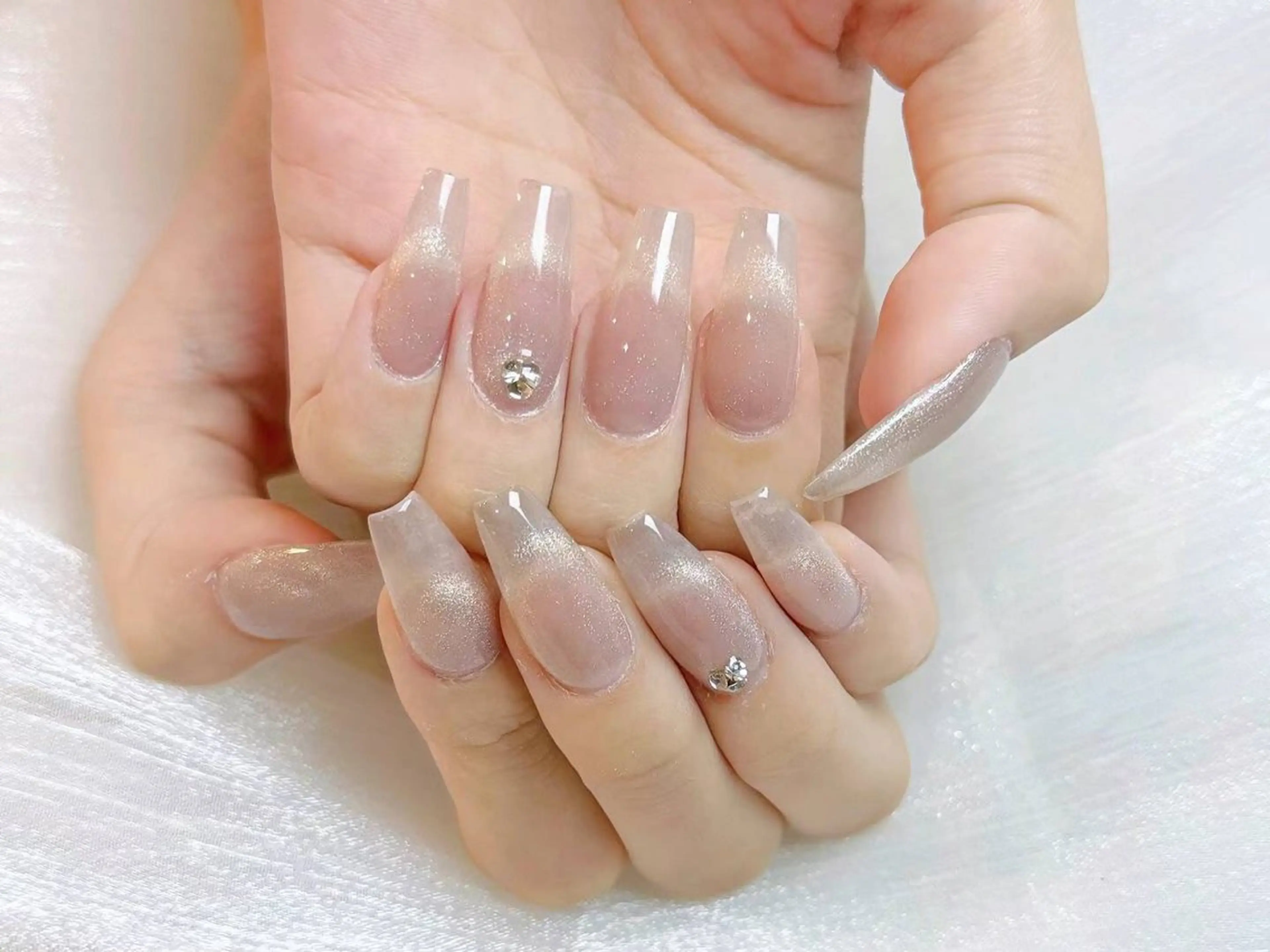 ネイル アートネイル フラワーネイル フットネイル ジェルネイル マグネットネイル Babarla　Nail　Salon所属・babarla Nailのネイルデザイン