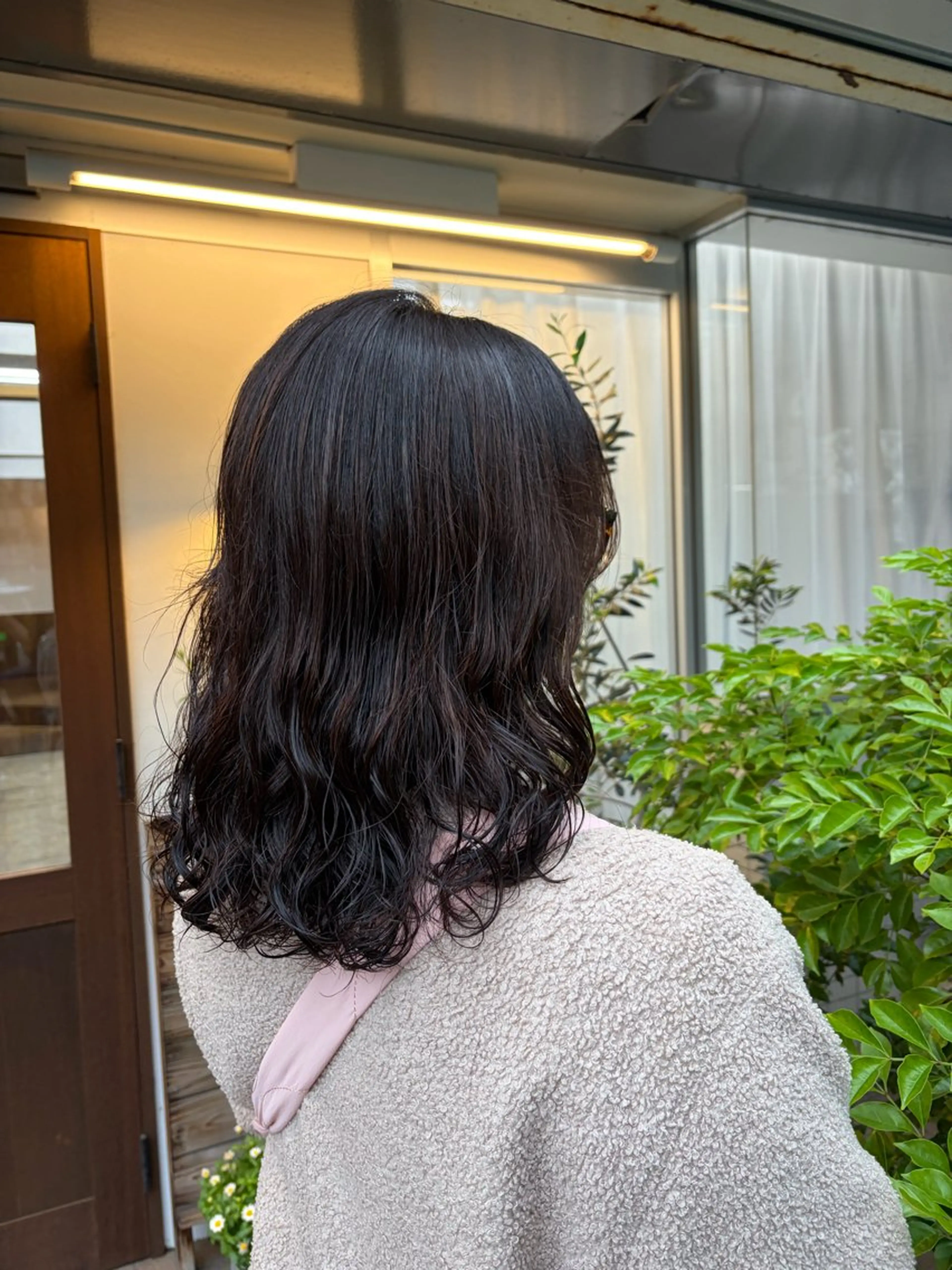 ミディアム パーマ ミディアムパーマ ストレートパーマ カット パーマ 中村 芽衣那のヘアスタイル