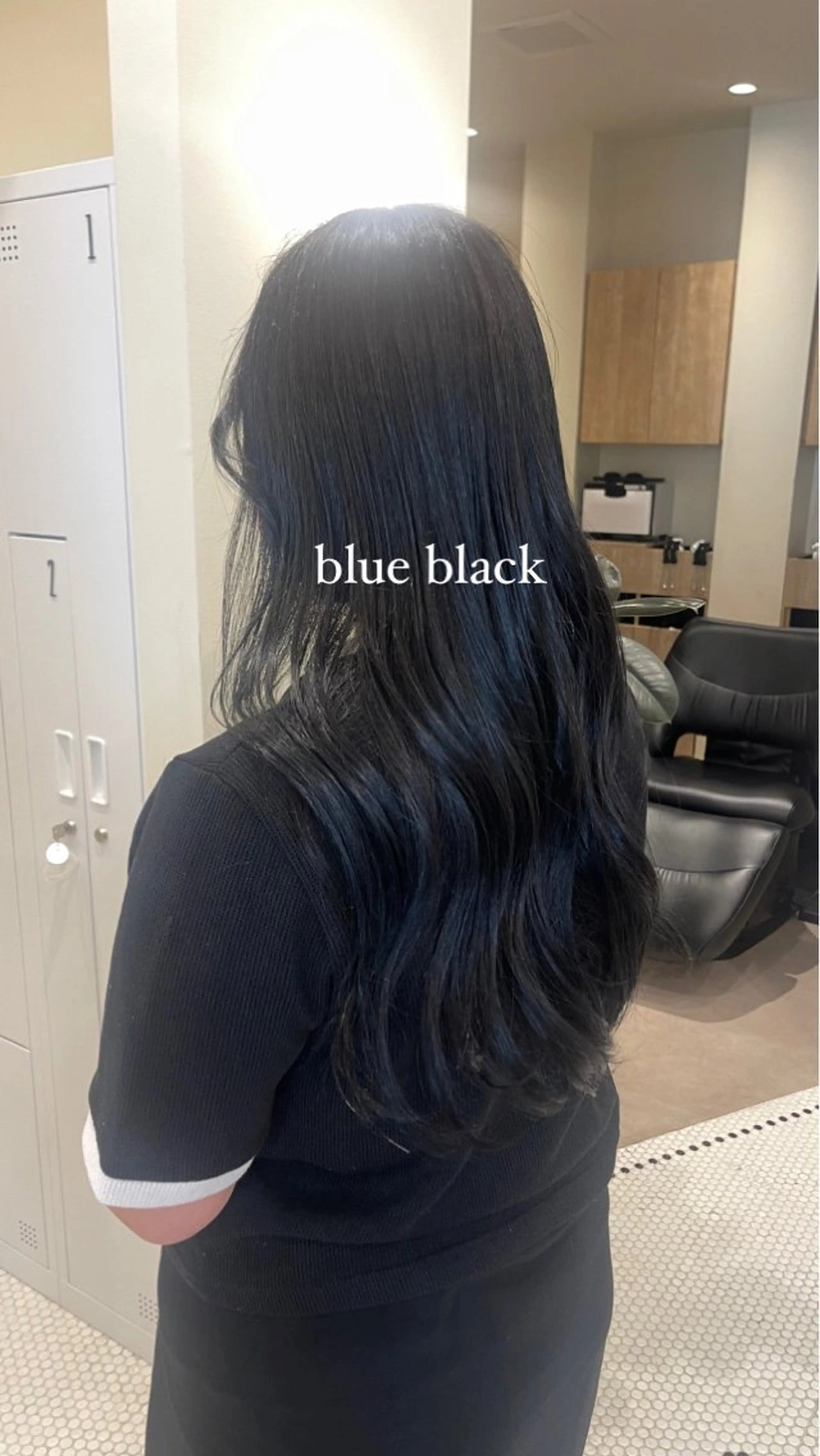 ロング カラー 黒髪 ブルーカラー ブルーブラック レイヤーカット🫧 🎀Tomoka🎀のヘアスタイル